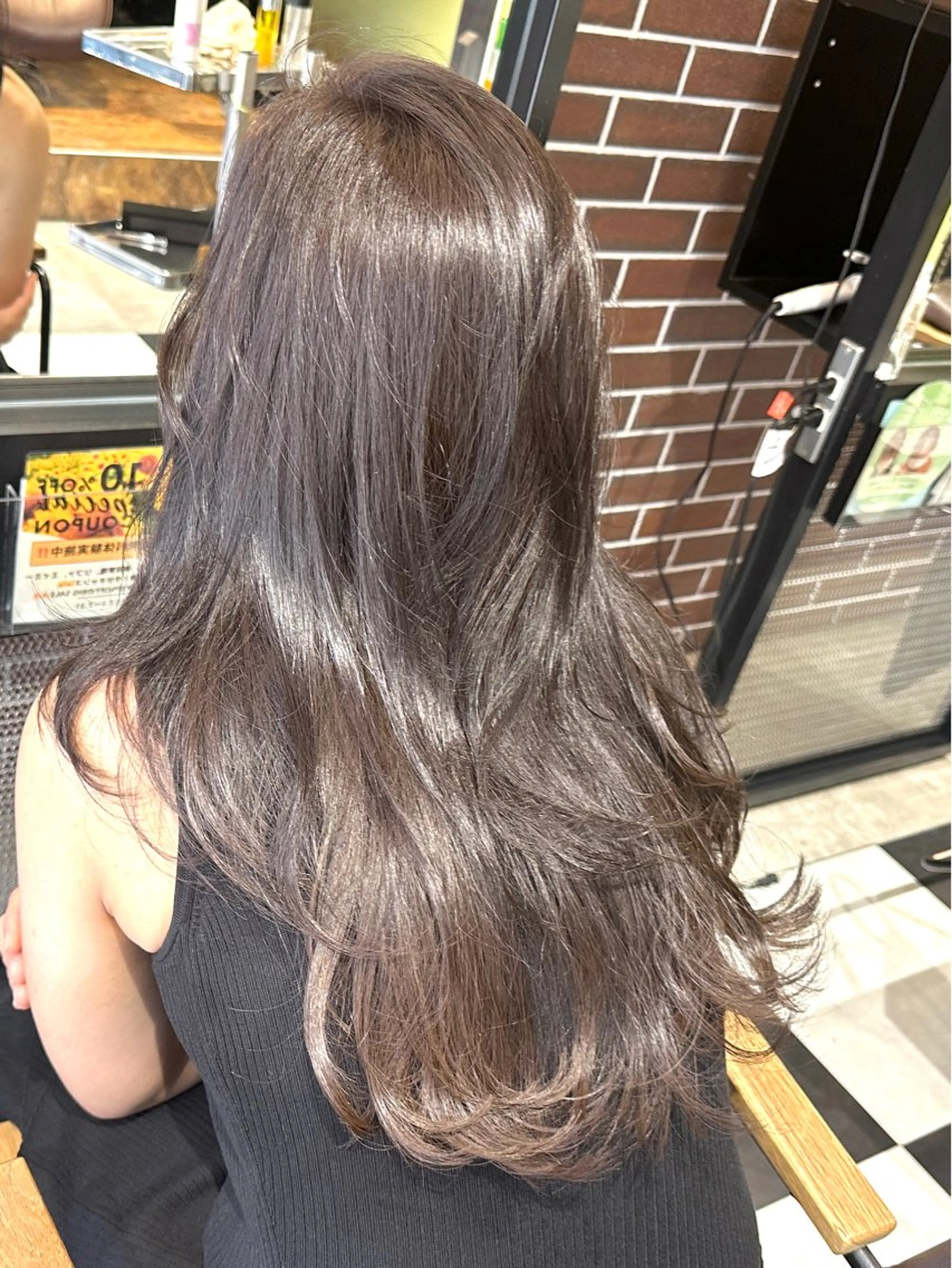 ロング ブリーチなしダブル/ レイヤーカット 小棹のヘアスタイル