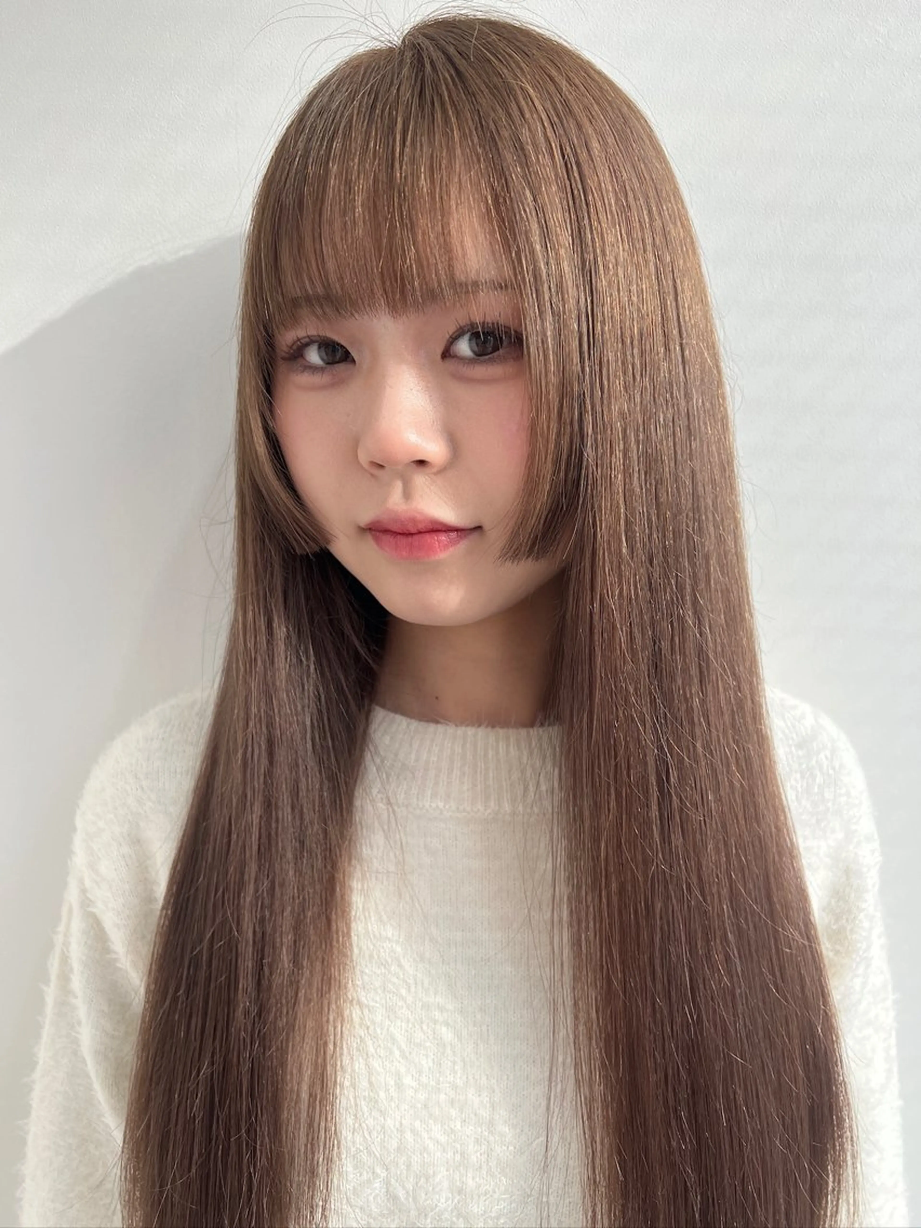 新年特別セット✨前髪カット無料＋ケアカラー＋超音波3stepAujuaトリートメントの写真