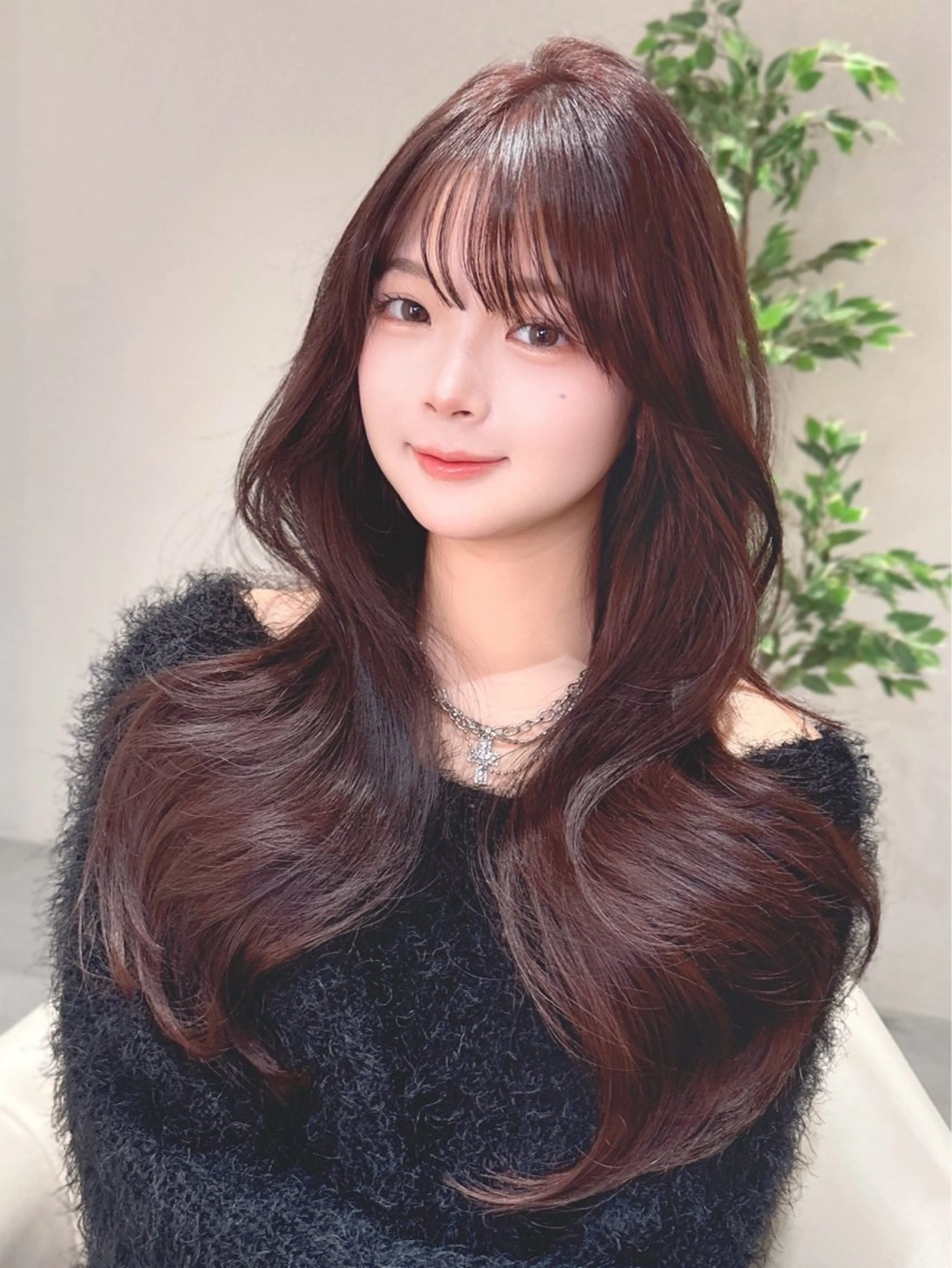 ロング カラー カット ヘアカラー トリートメント ヘッドスパ ヘアセット 韓国ヘア/レイヤー/ 顔まわり/りょーとのヘアスタイル