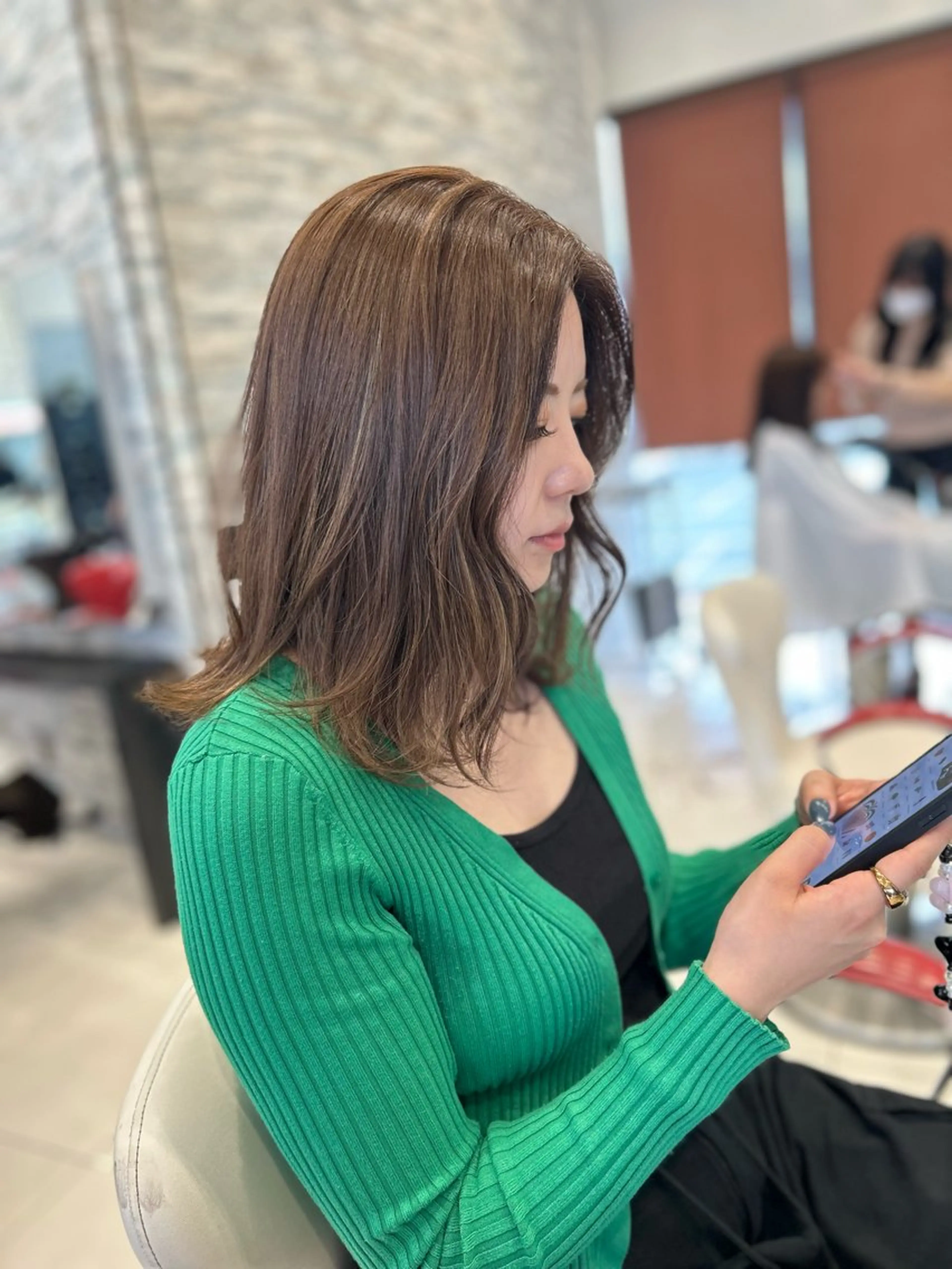 ミディアム カラー ブリーチ ブリーチなしカラー カラーと言ったら SAWARAのヘアスタイル