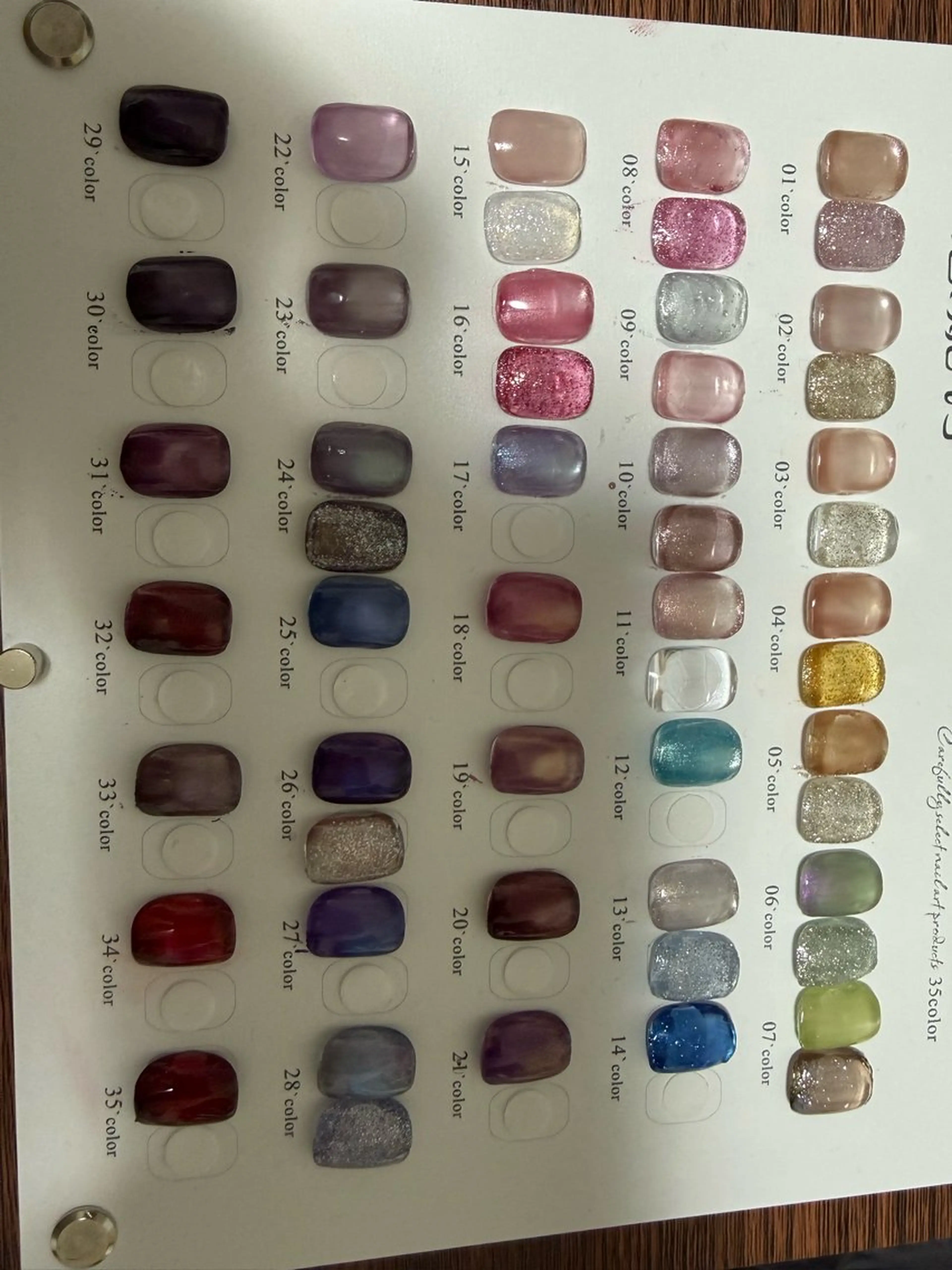 ネイル Emi ネイルサロン所属・平 りんちゃのネイルデザイン