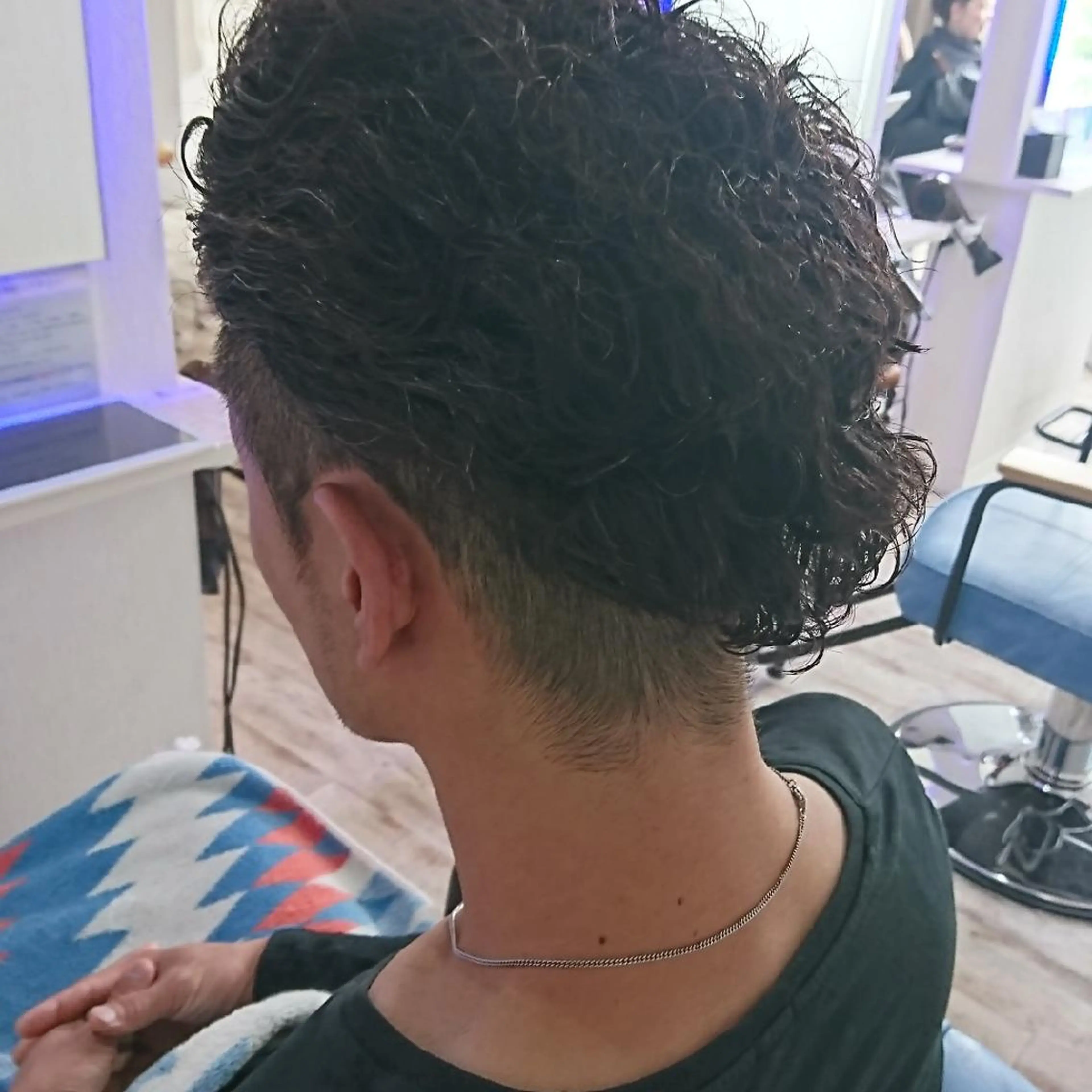 ショート パーマ メンズ 中嶌 健一のヘアスタイル