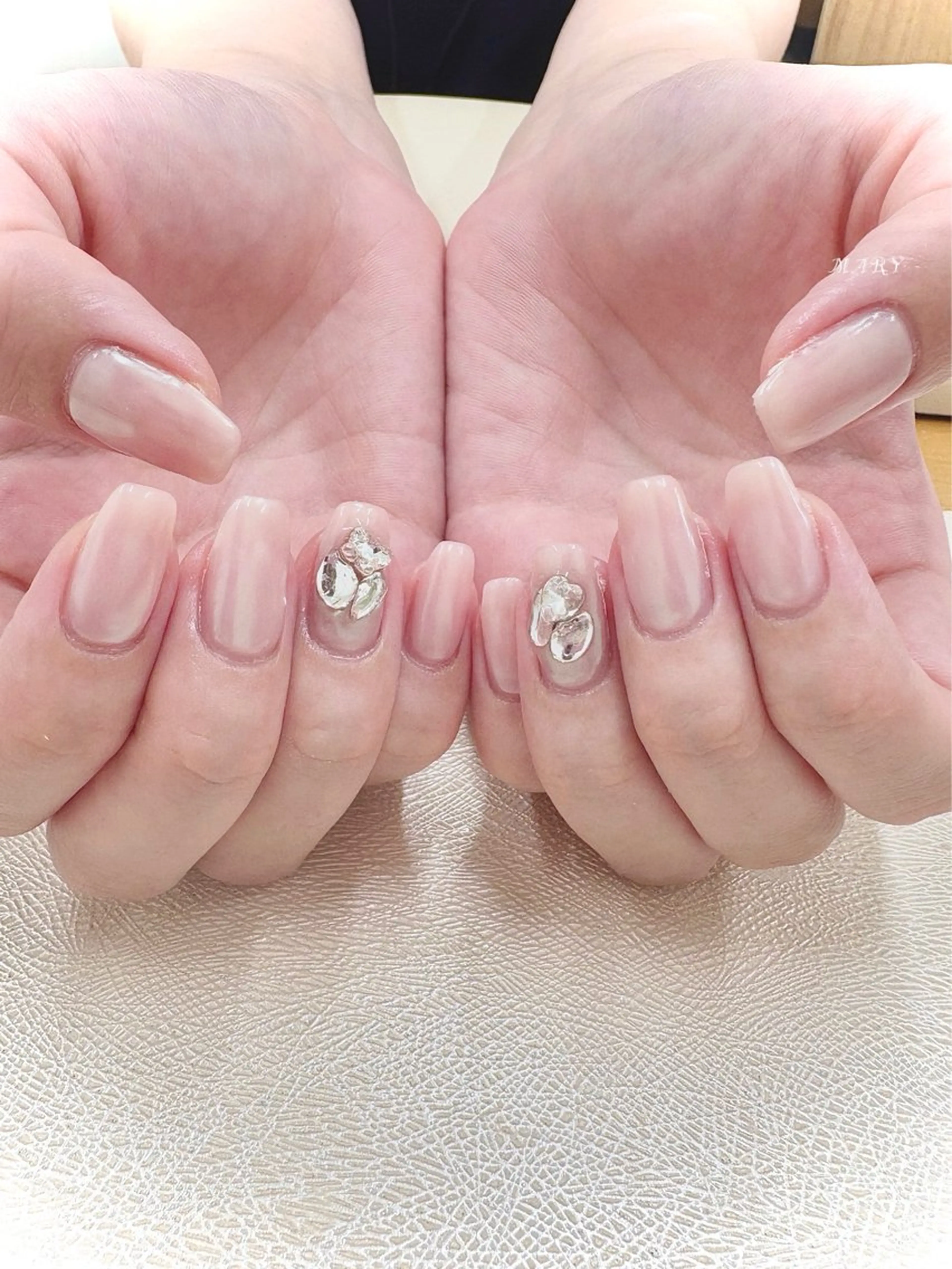 ネイル オーロラネイル ミラーネイル ニュアンスネイル ワンカラーネイル ピンク ハンドネイル Mary nail所属・Mary nail .narumiのネイルデザイン