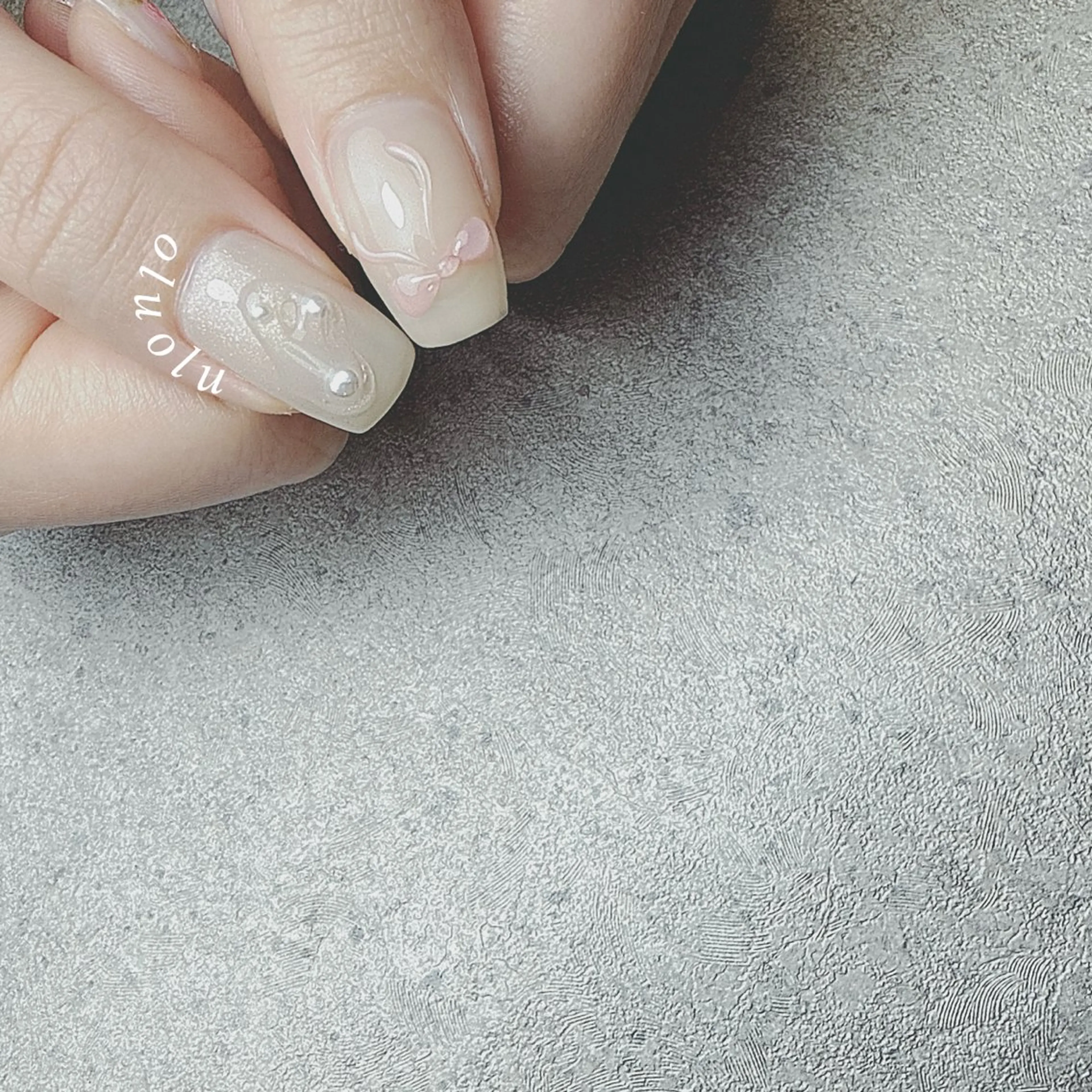 ネイル アートネイル ガーリー ぷっくりネイル リボン ハンドネイル 大村 紬華のネイルデザイン