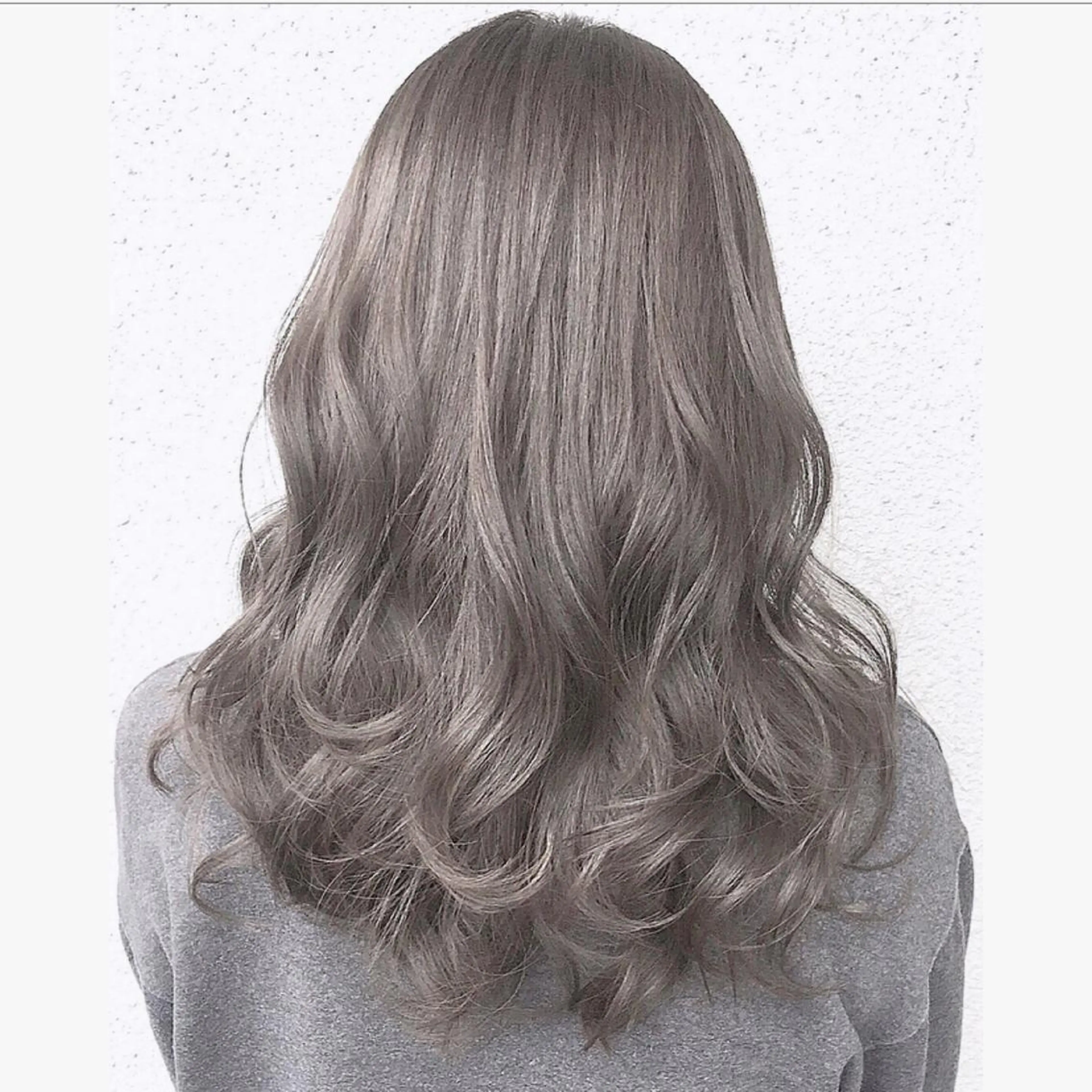 ミディアム カラー グレージュ ♡透け感カラー 大賀哲平♡のヘアスタイル