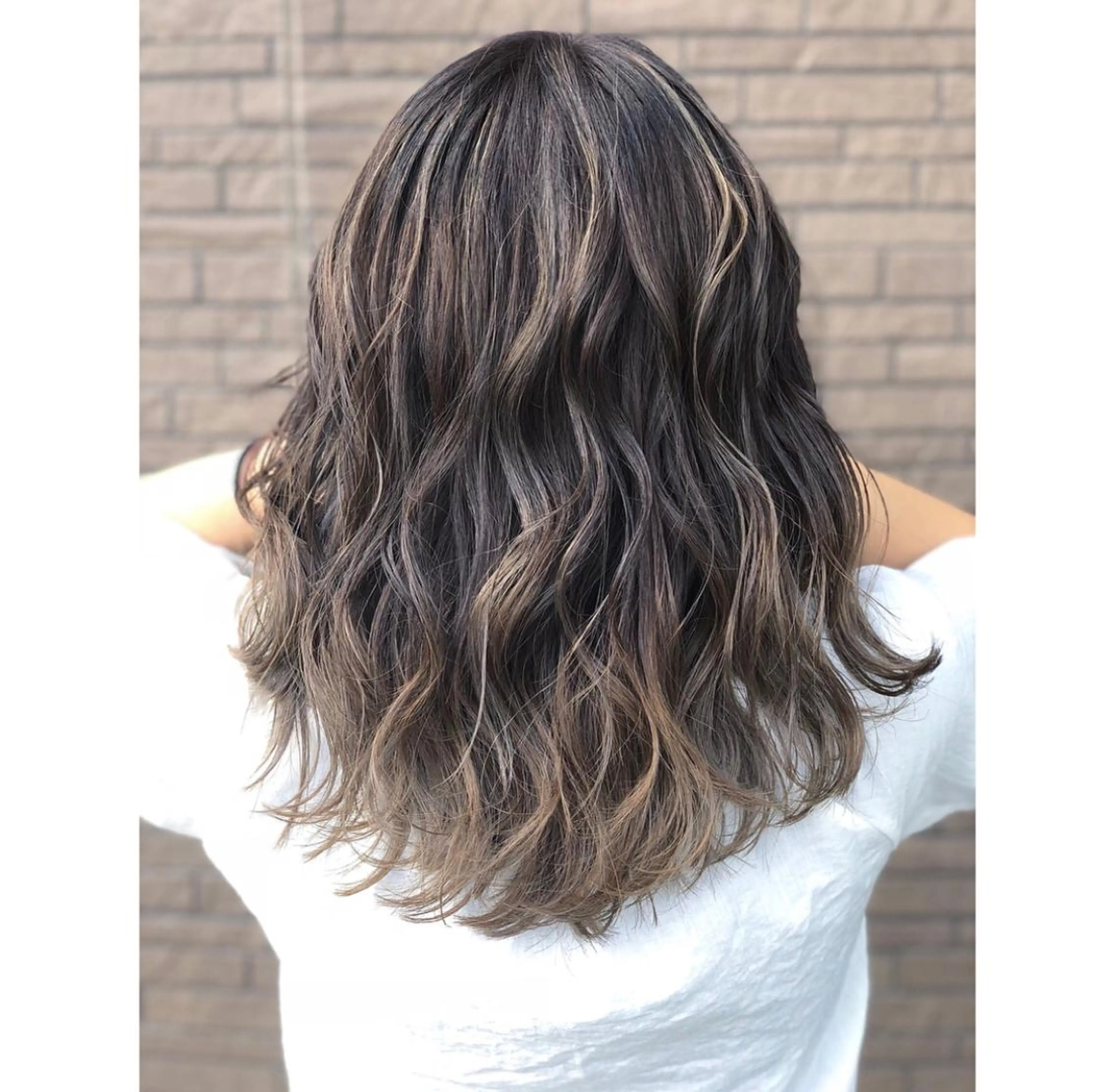 ミディアム カラー バレイヤージュ デザインカラー グラデーションカラー ハイライトカラー ハイトーンカラー アンドウ ユウ/ レイヤーカット/韓国のヘアスタイル