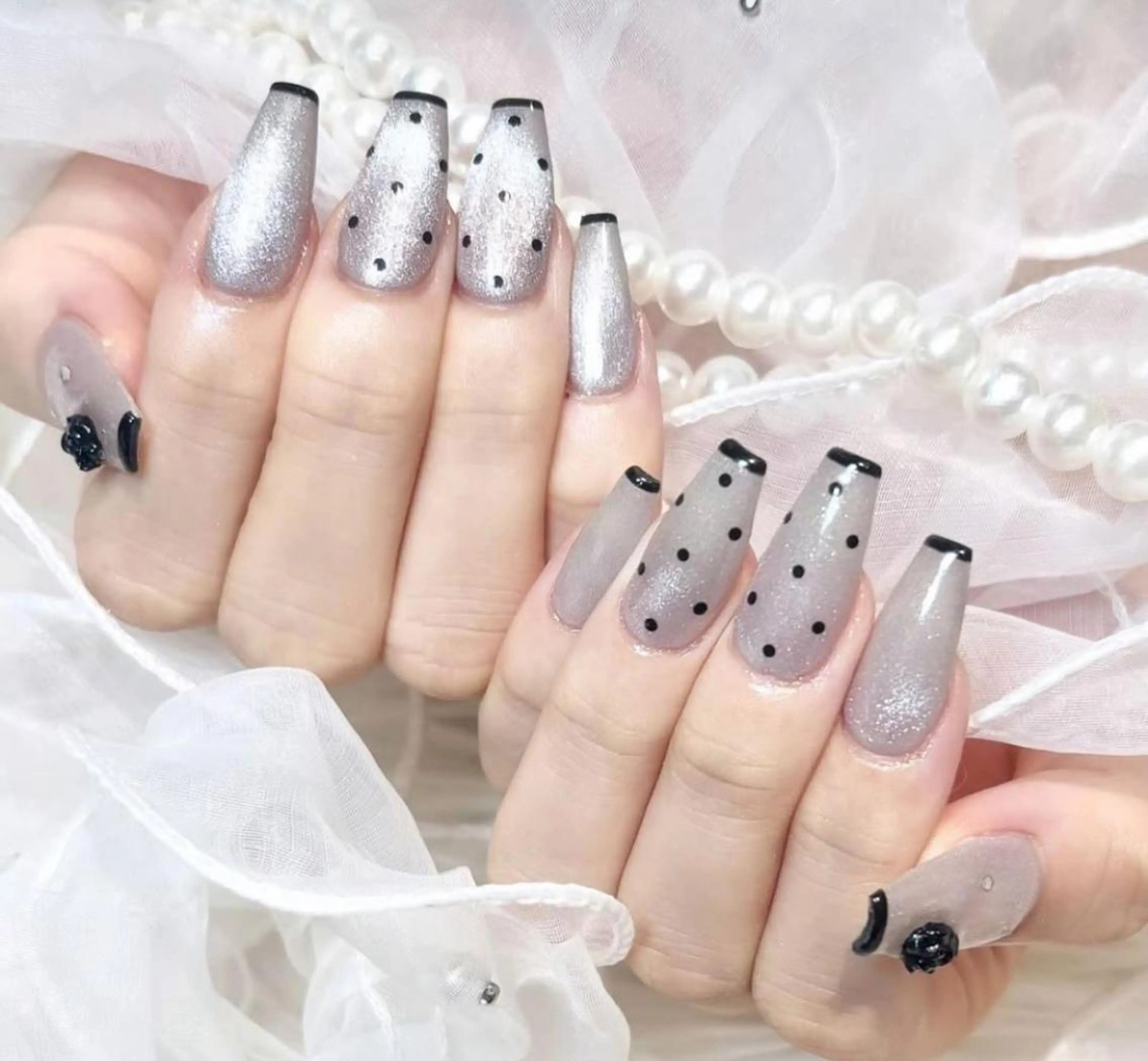 ネイル WISTERIA SAKAEのネイルデザイン