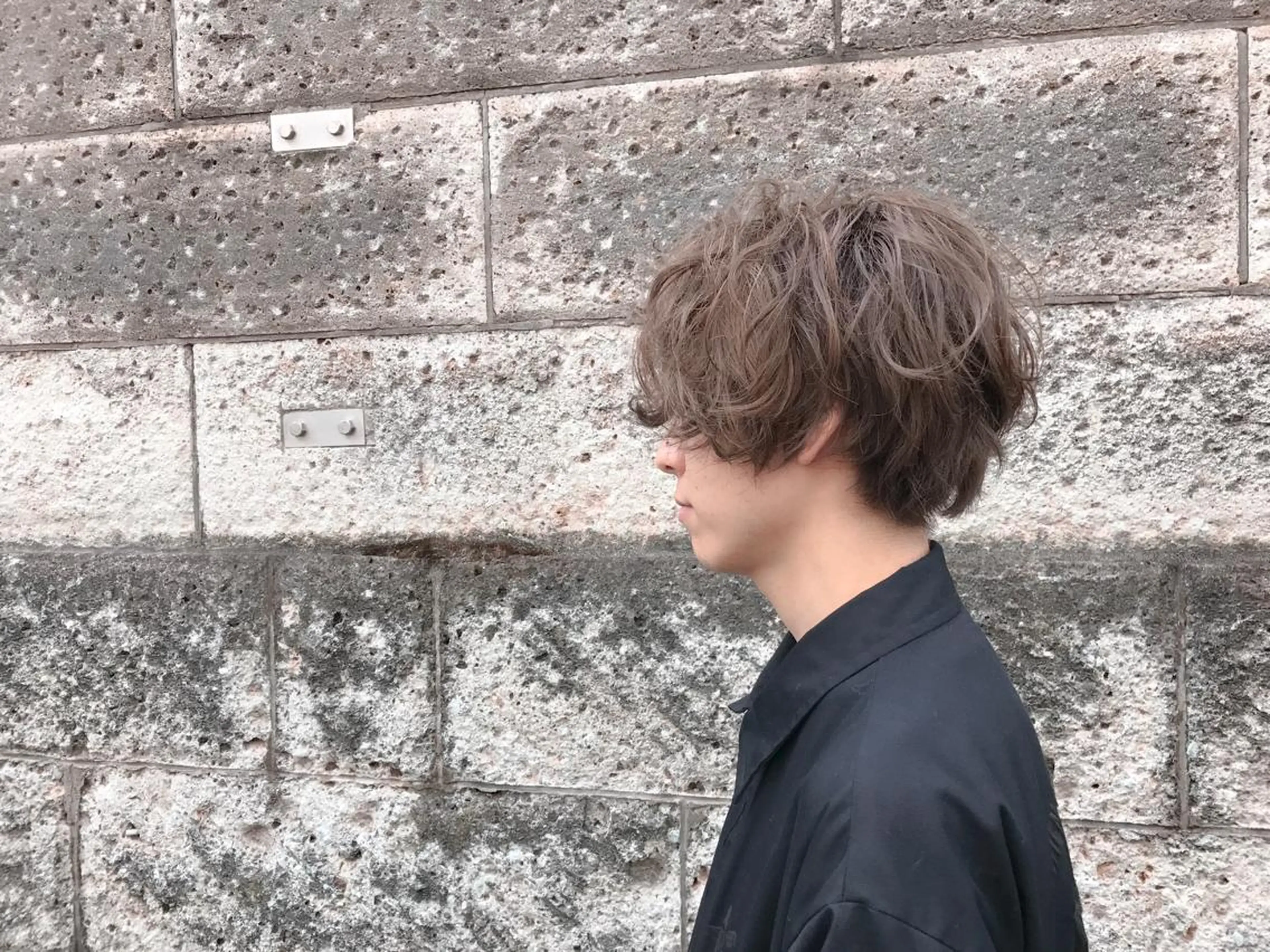 ショート カラー メンズ メンズブリーチ ブリーチ グレージュ EMANOA所属・前田 敬太のヘアスタイル