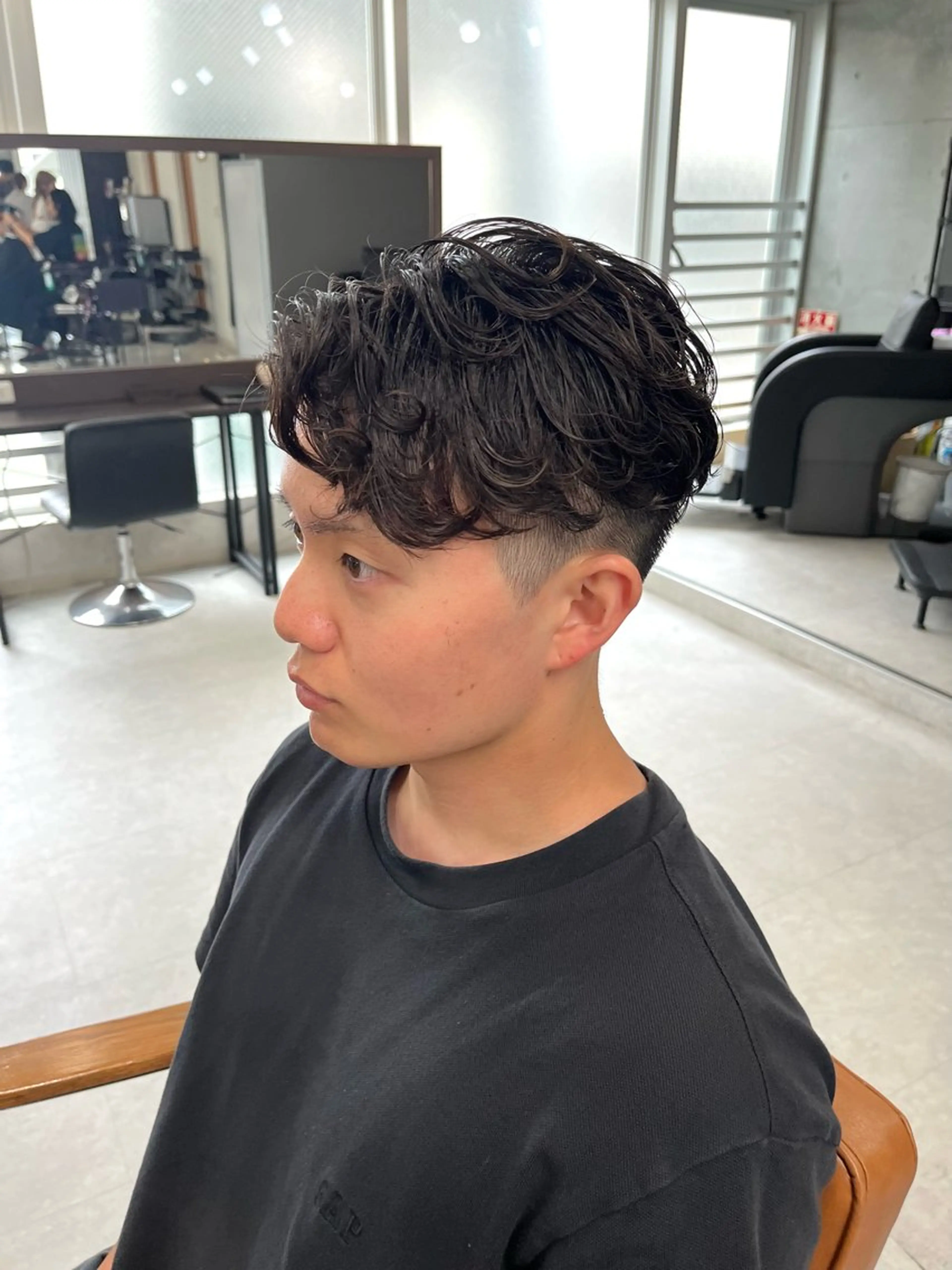 ショート パーマ ニュアンスパーマ カット ヘアカラー パーマ 縮毛矯正 ヘッドスパ ヘアセット メンズ特化/パーマ /フェード/洋輔のヘアスタイル