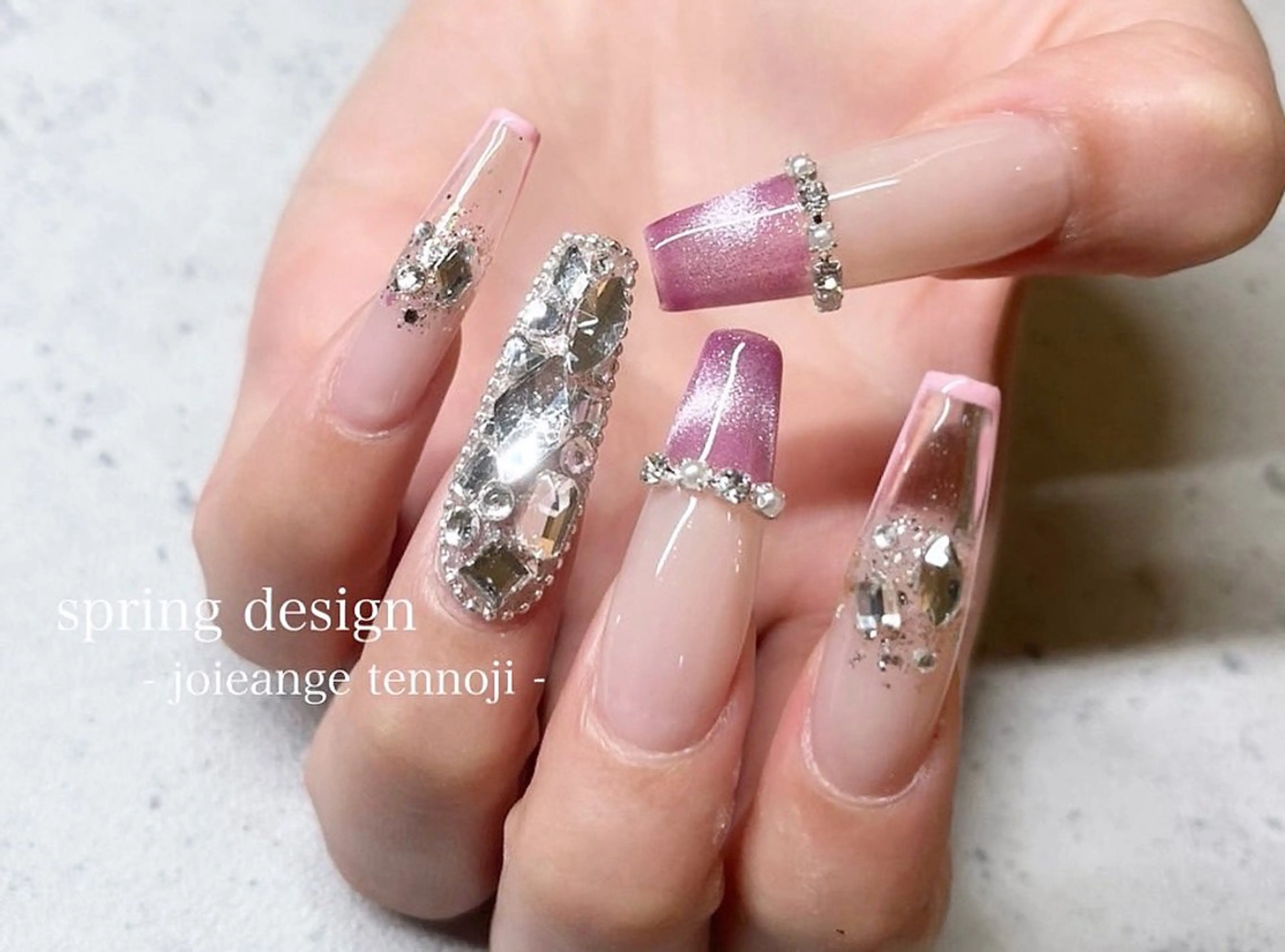 🩷🖤1/4限定‼️🖤🩷大人気LA発✨アプレ長さだし10本乗せ放題の写真