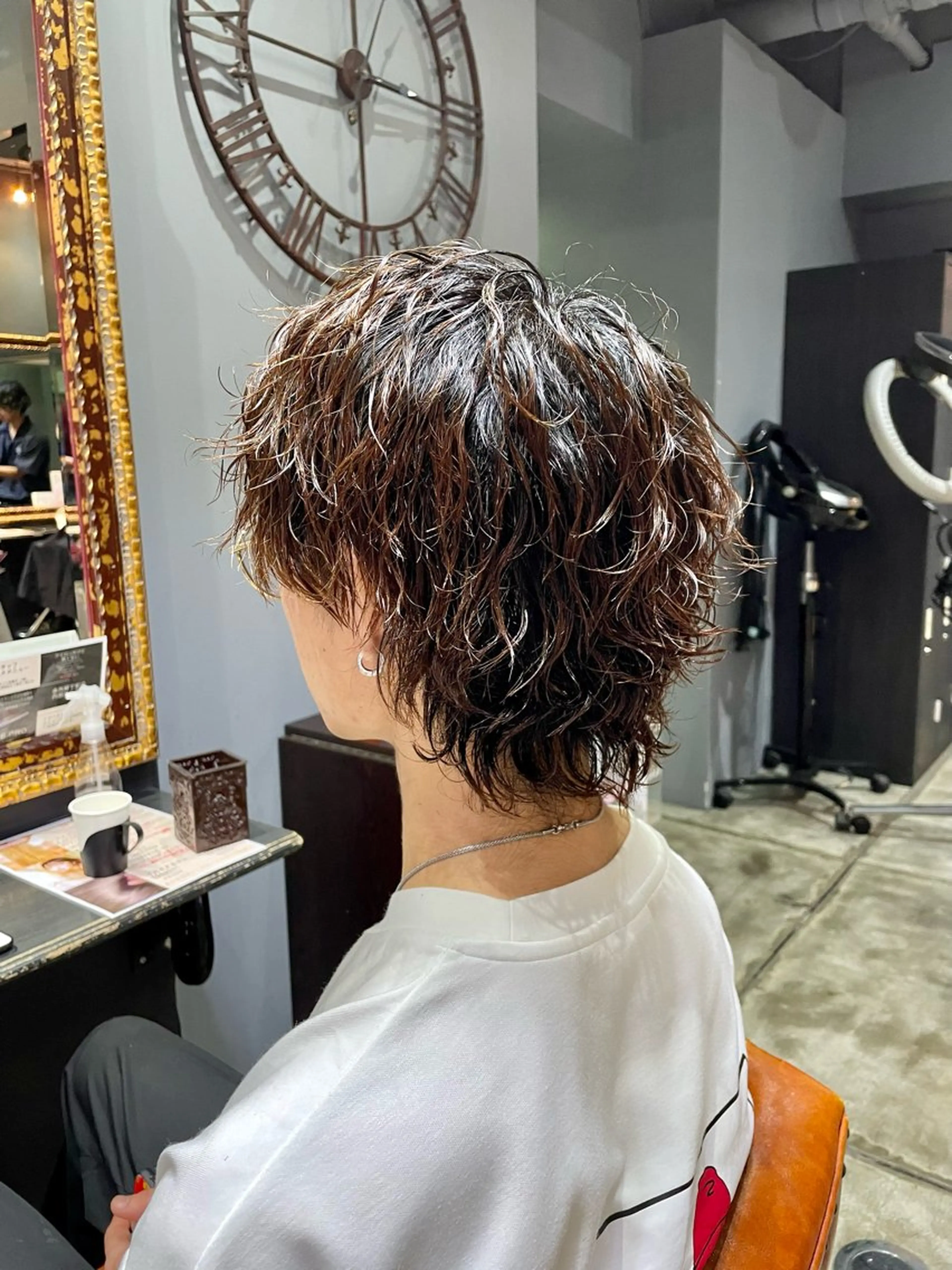 セミロング パーマ メンズ メンズパーマ メンズウルフカット セミロングパーマ ウルフカット メンズ特化 /KAKERUのヘアスタイル