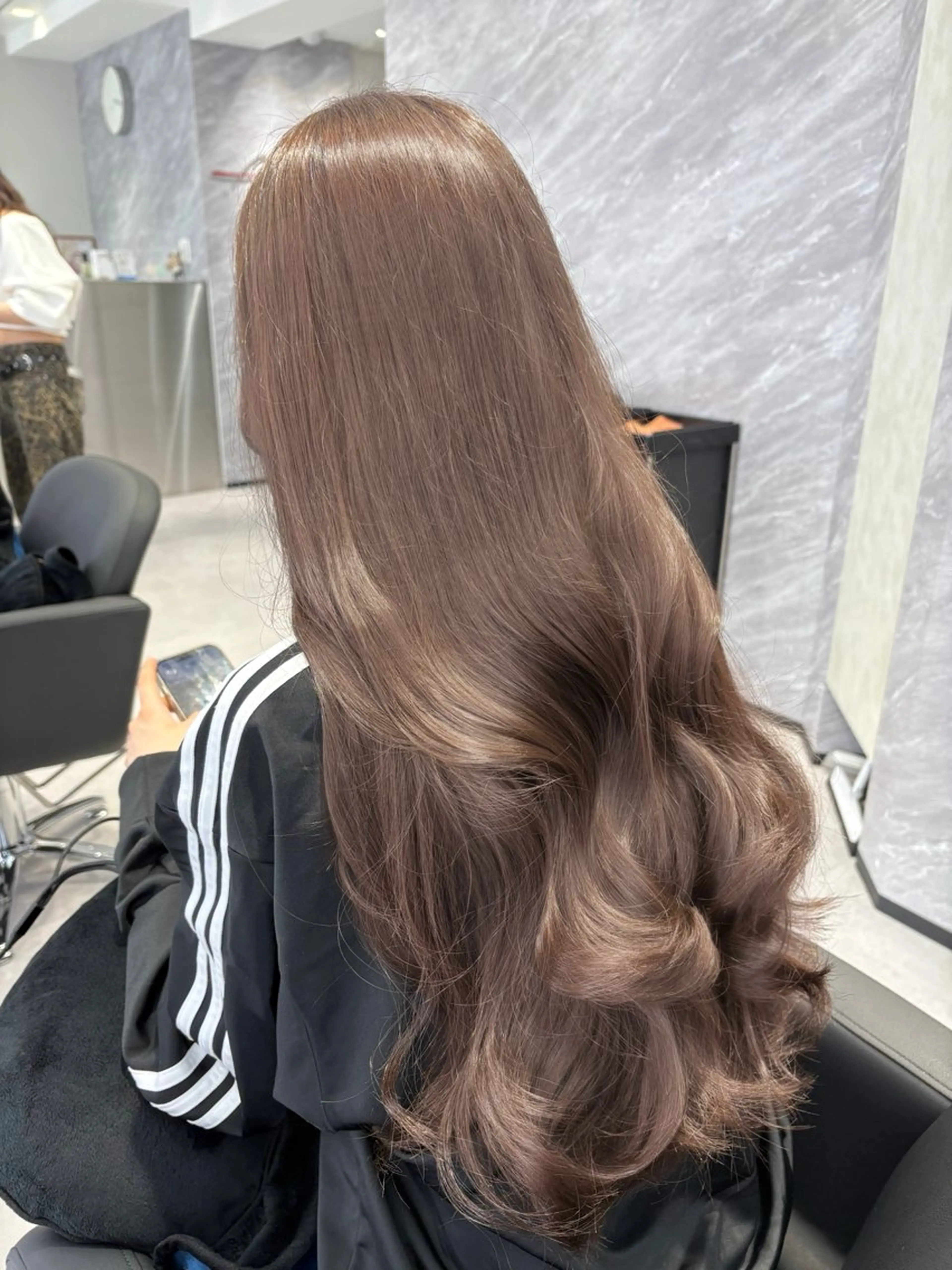 ロング カラー カット ヘアカラー 堀江/透明感 ベージュ/白川幸太のヘアスタイル