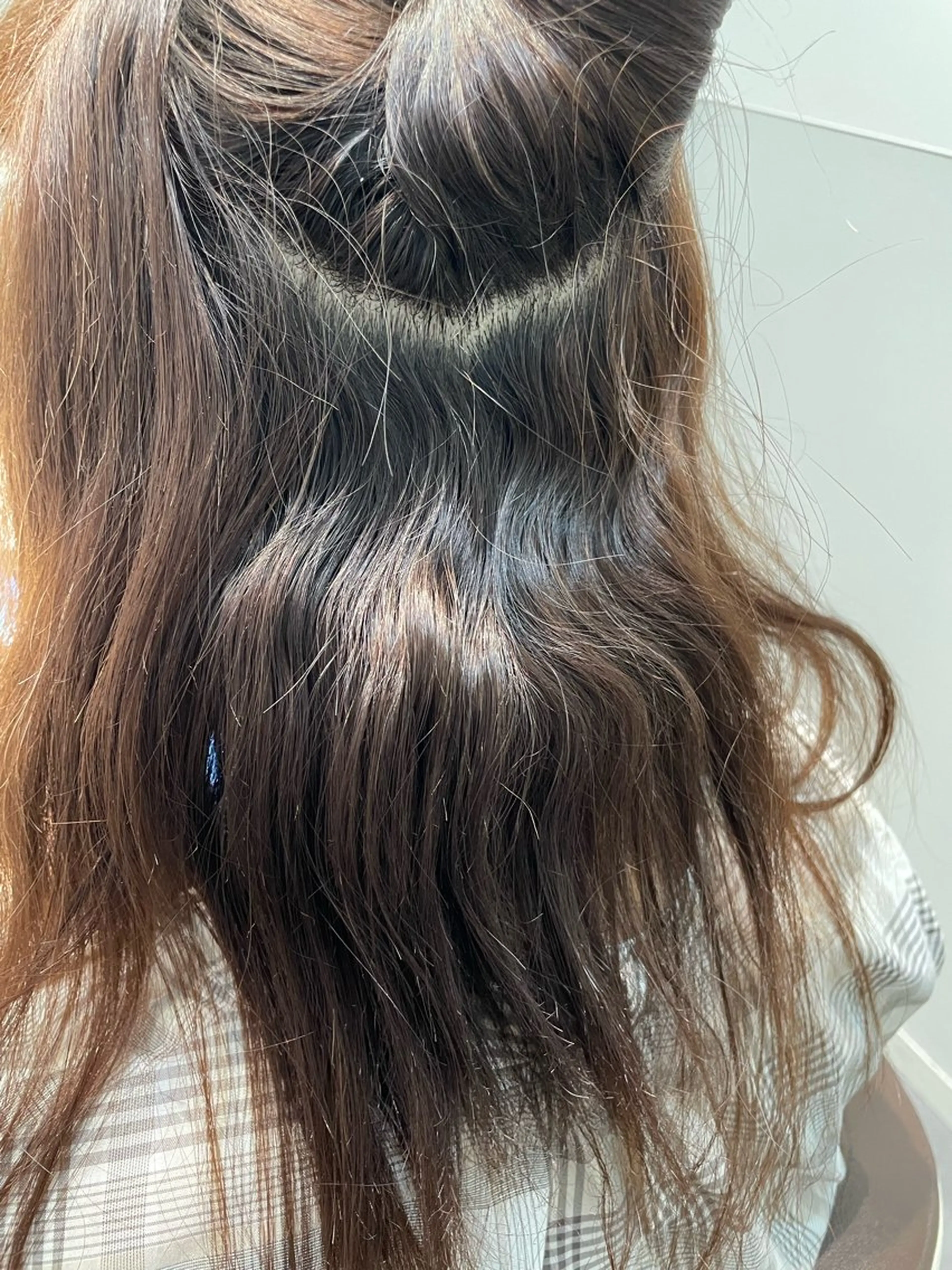 セミロング カット 縮毛矯正 トリートメント share salon higashi umeda所属・大阪 美容師 林のヘアスタイル