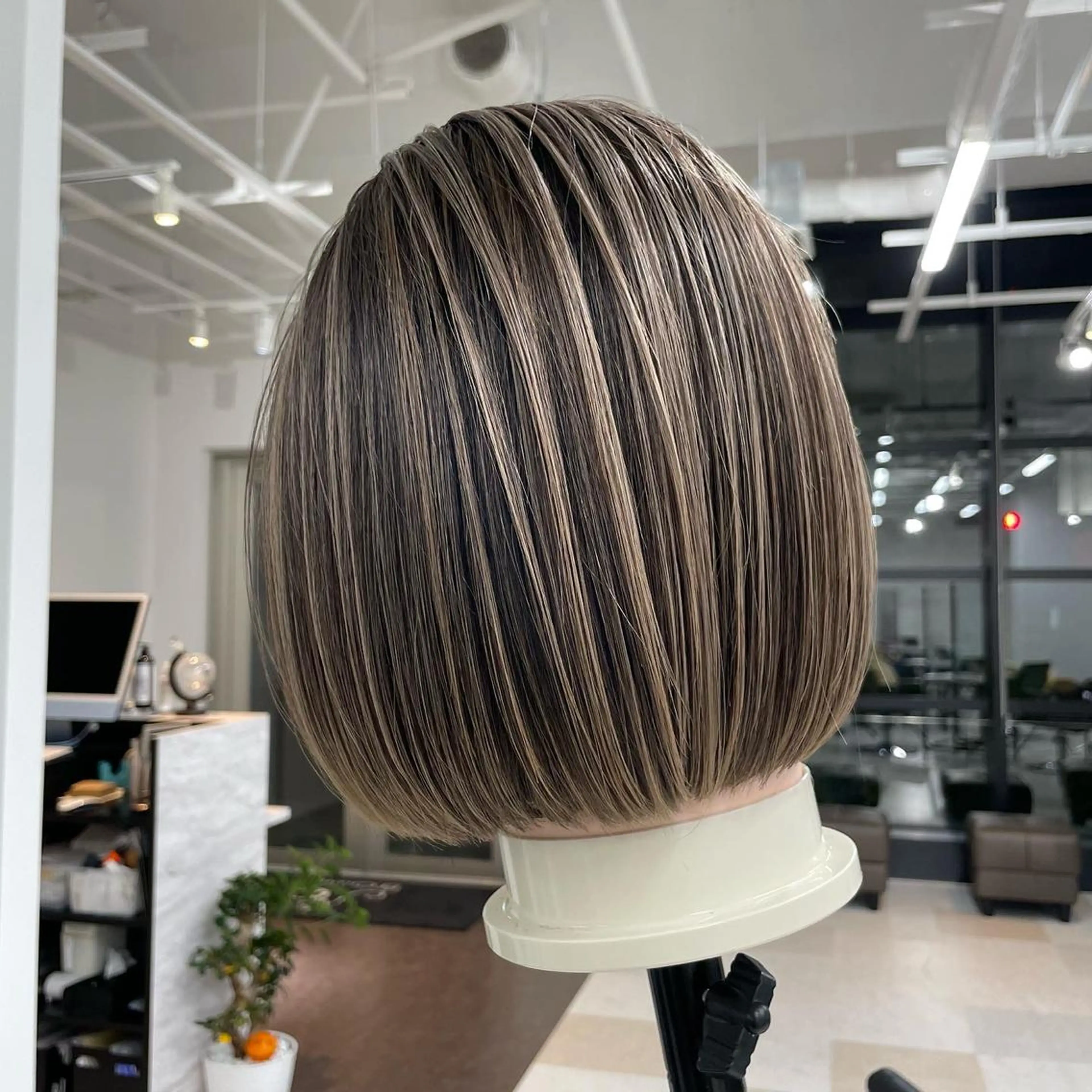 ショート ヘアカラー B.Chance カラーリスト　ペーのヘアスタイル