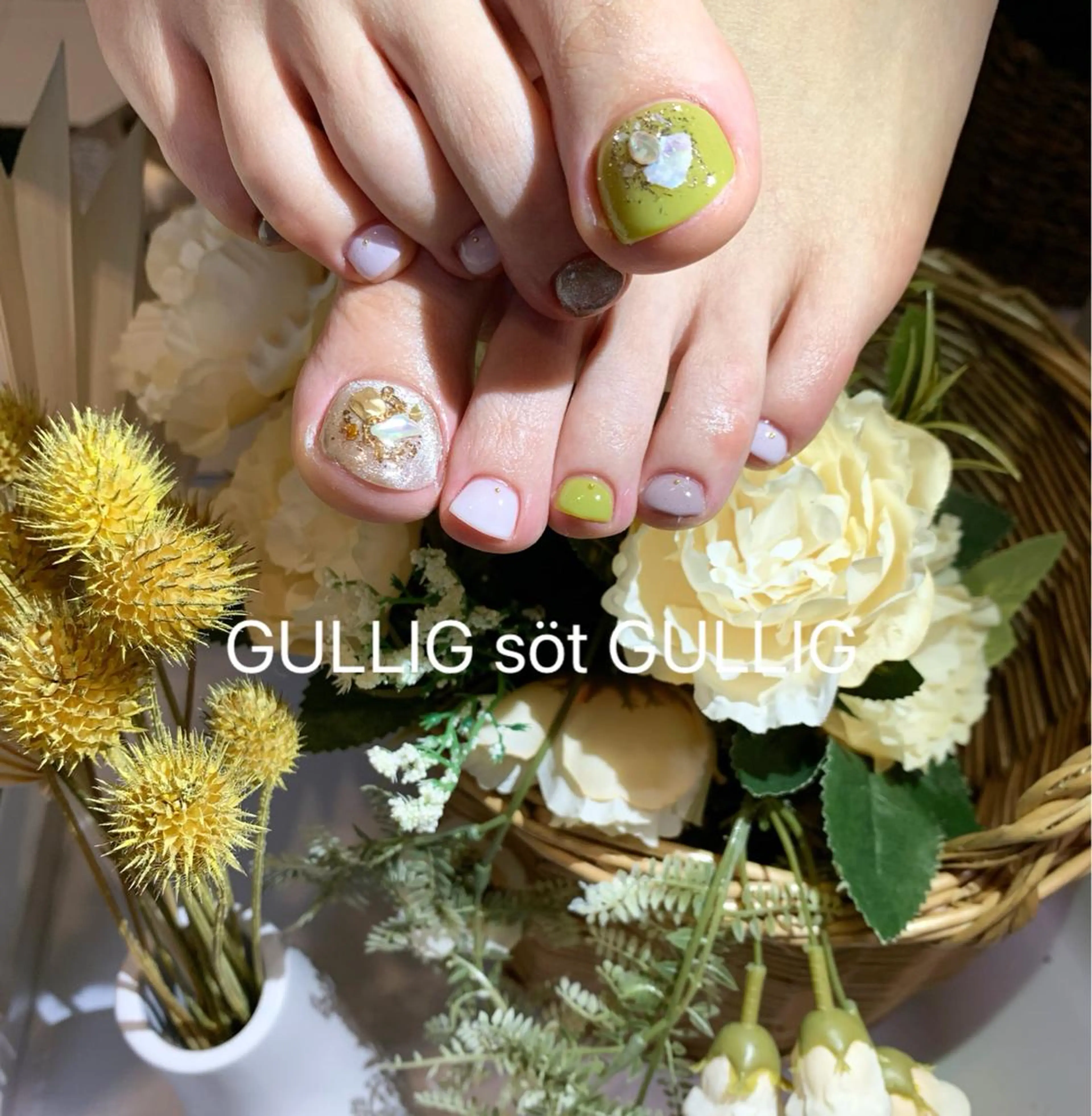 ネイル GULLIG söt GULLIGのネイルデザイン