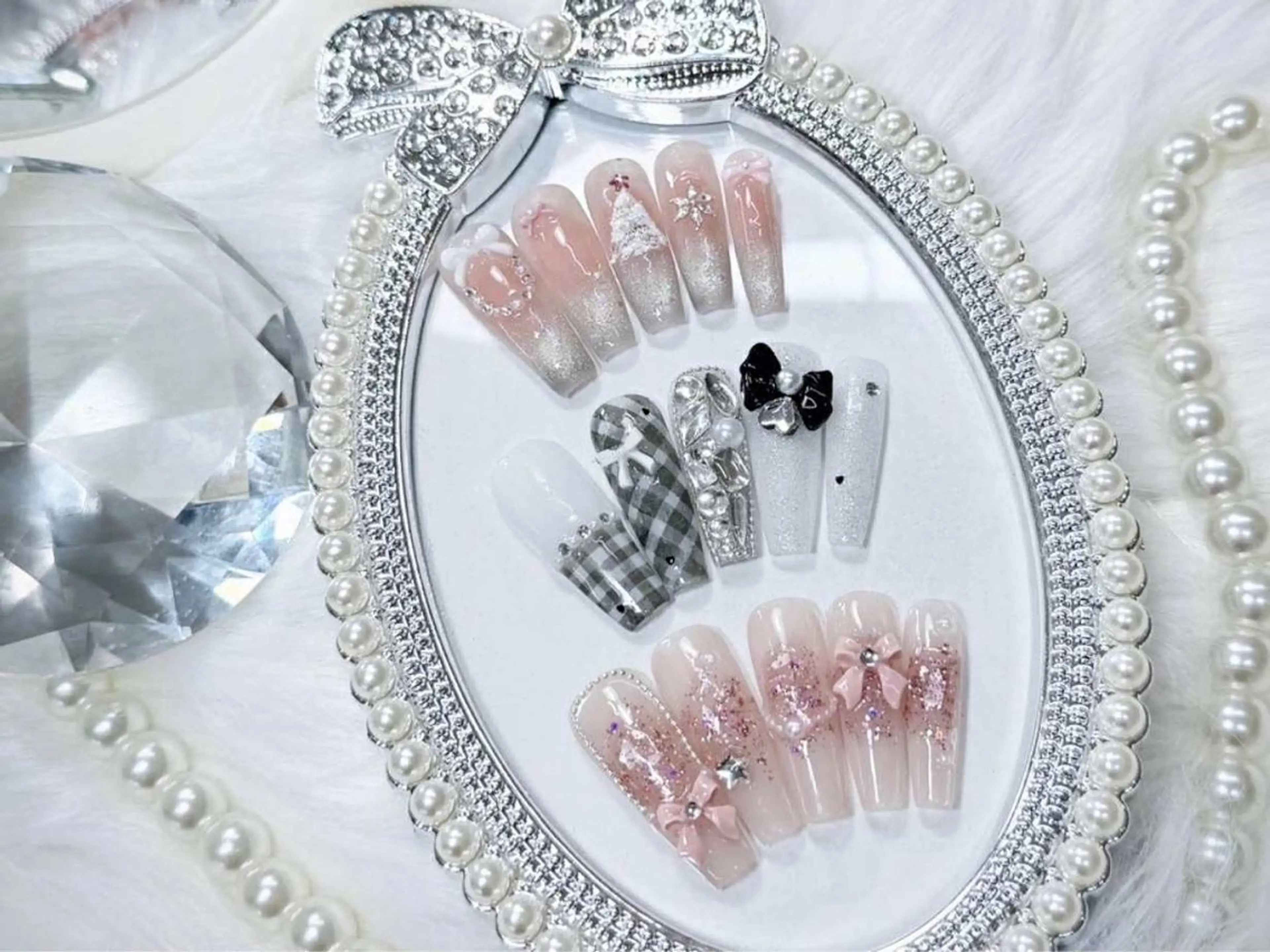 ネイル アートネイル ジェルネイル キラキラネイル 持ち込み シンプルネイル ハンドネイル ハンドケア ぱん ちゃんのネイルデザイン