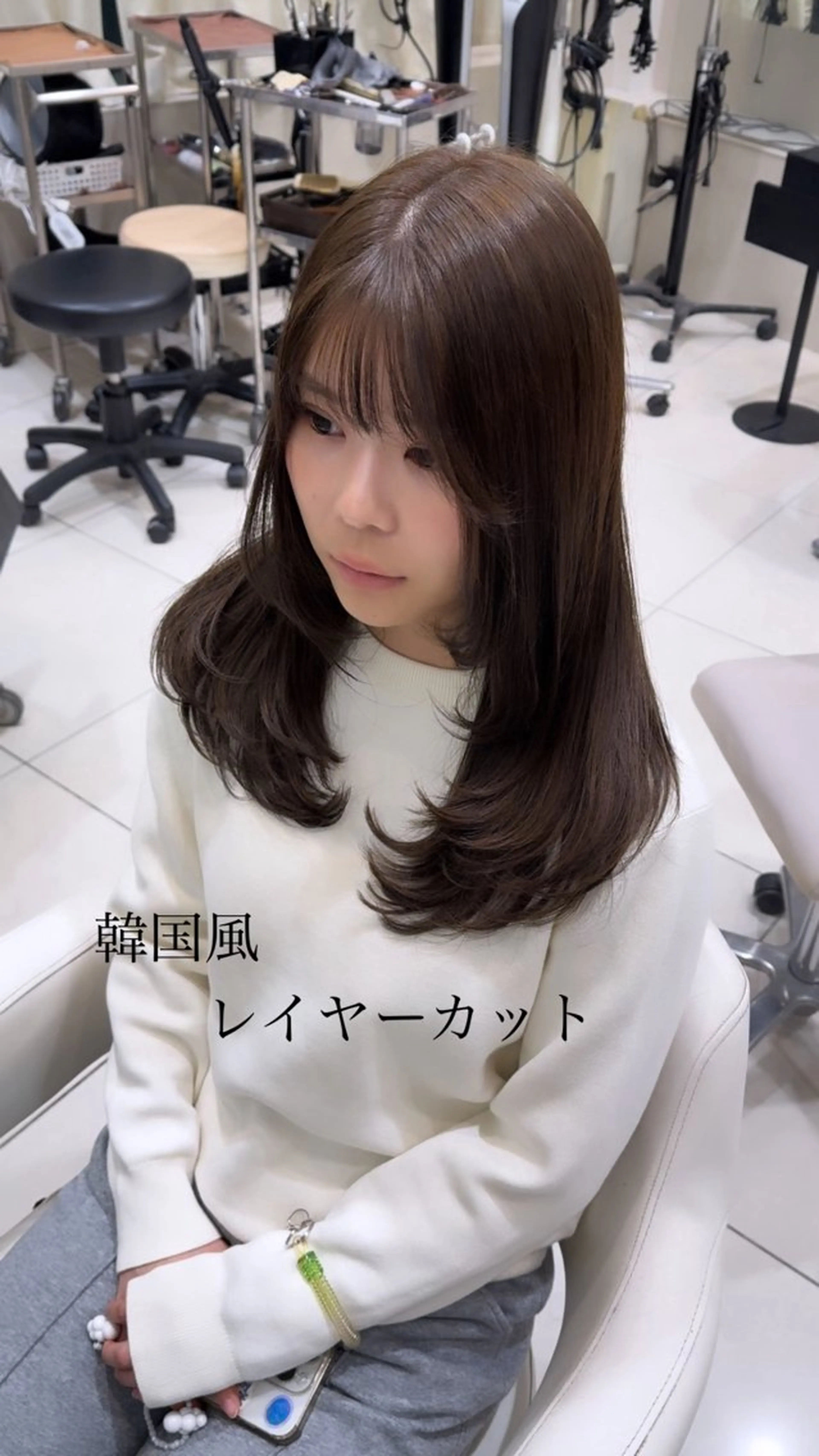 セミロング 顔まわりレイヤー 顔周りカット レイヤーカット カット ヘアカラー トリートメント ☃️顔周りレイヤー 韓国風SHUTOのヘアスタイル