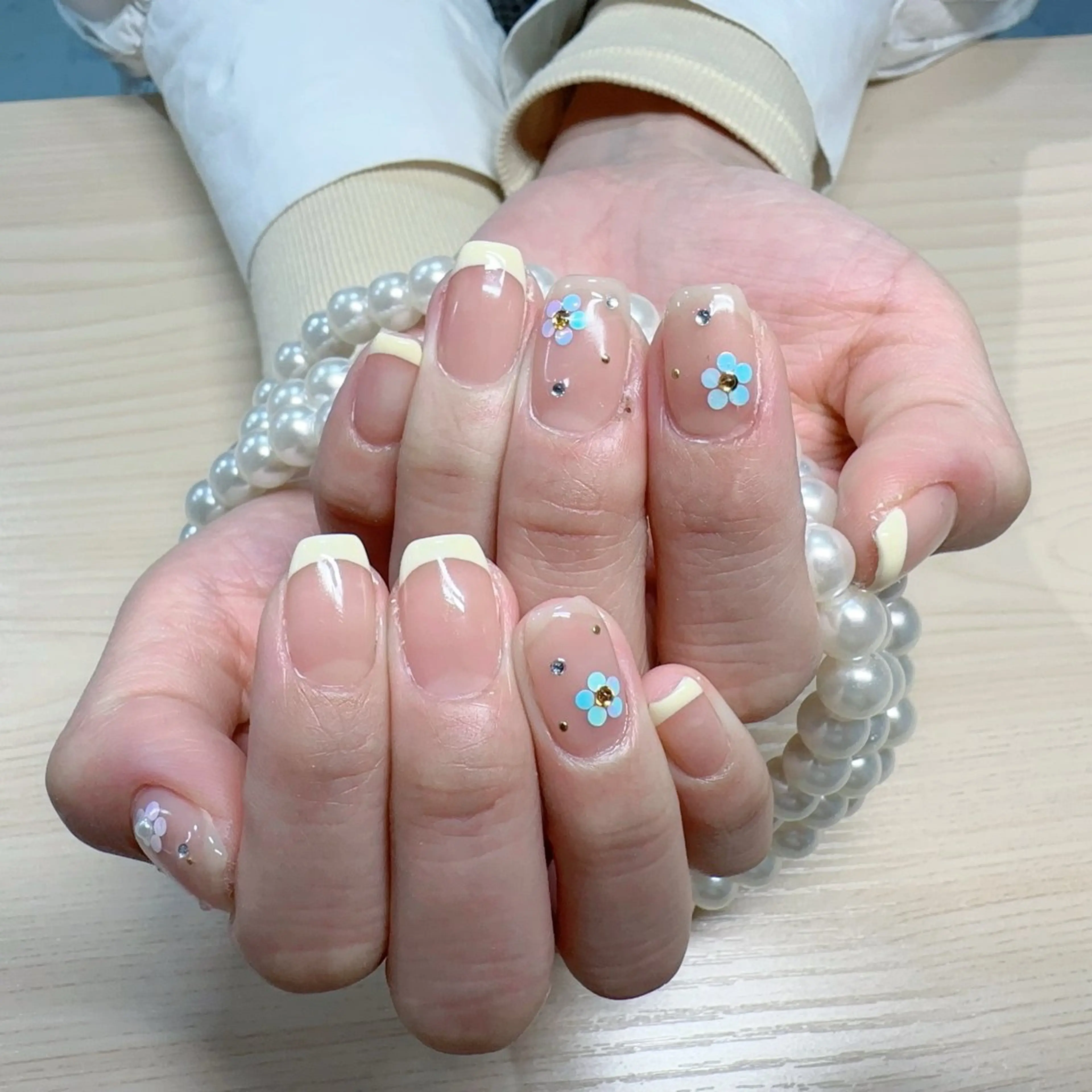 ネイル フレンチネイル ハンドネイル MO MO🐻のネイルデザイン