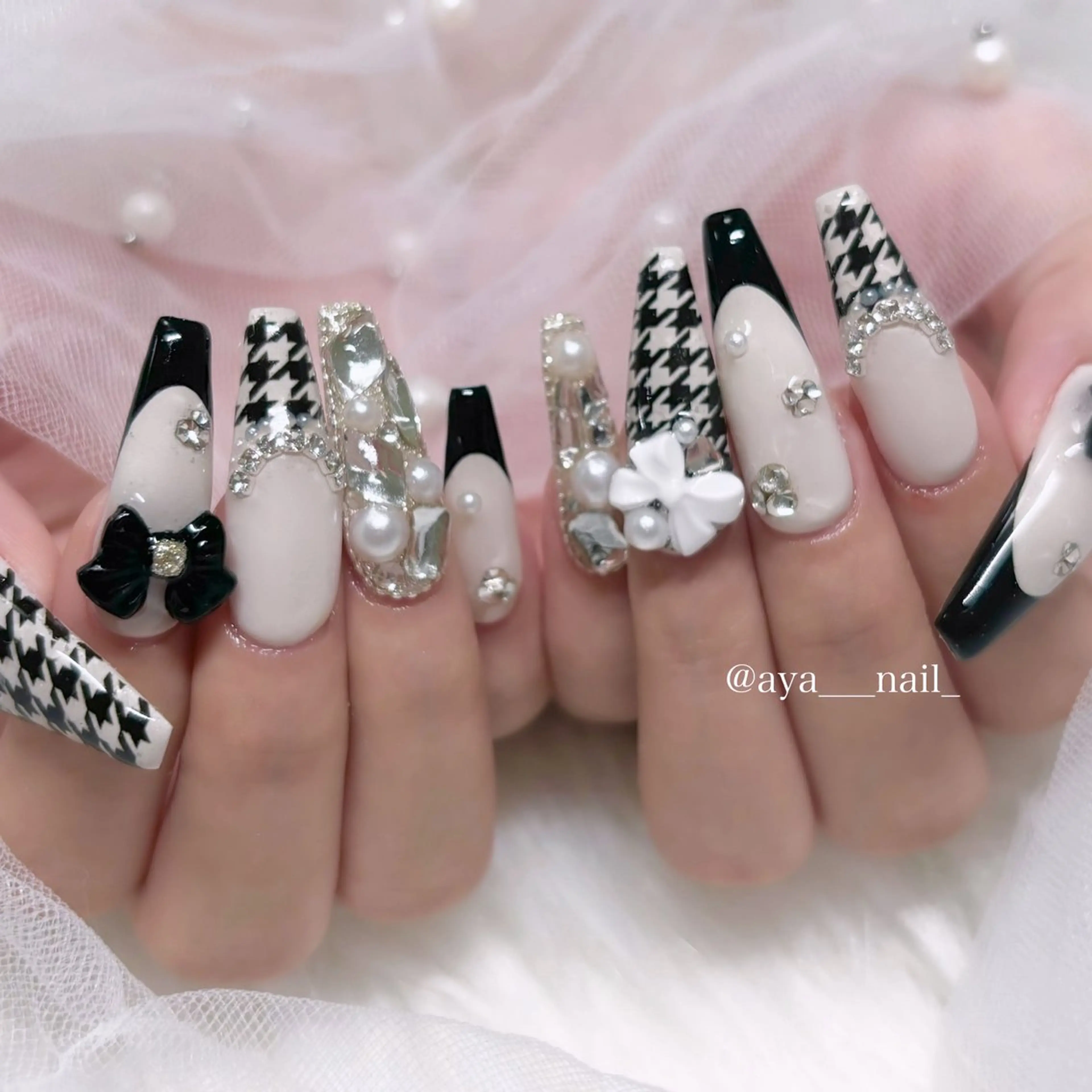 ネイル Roi〈ロワ〉 ayanaのネイルデザイン