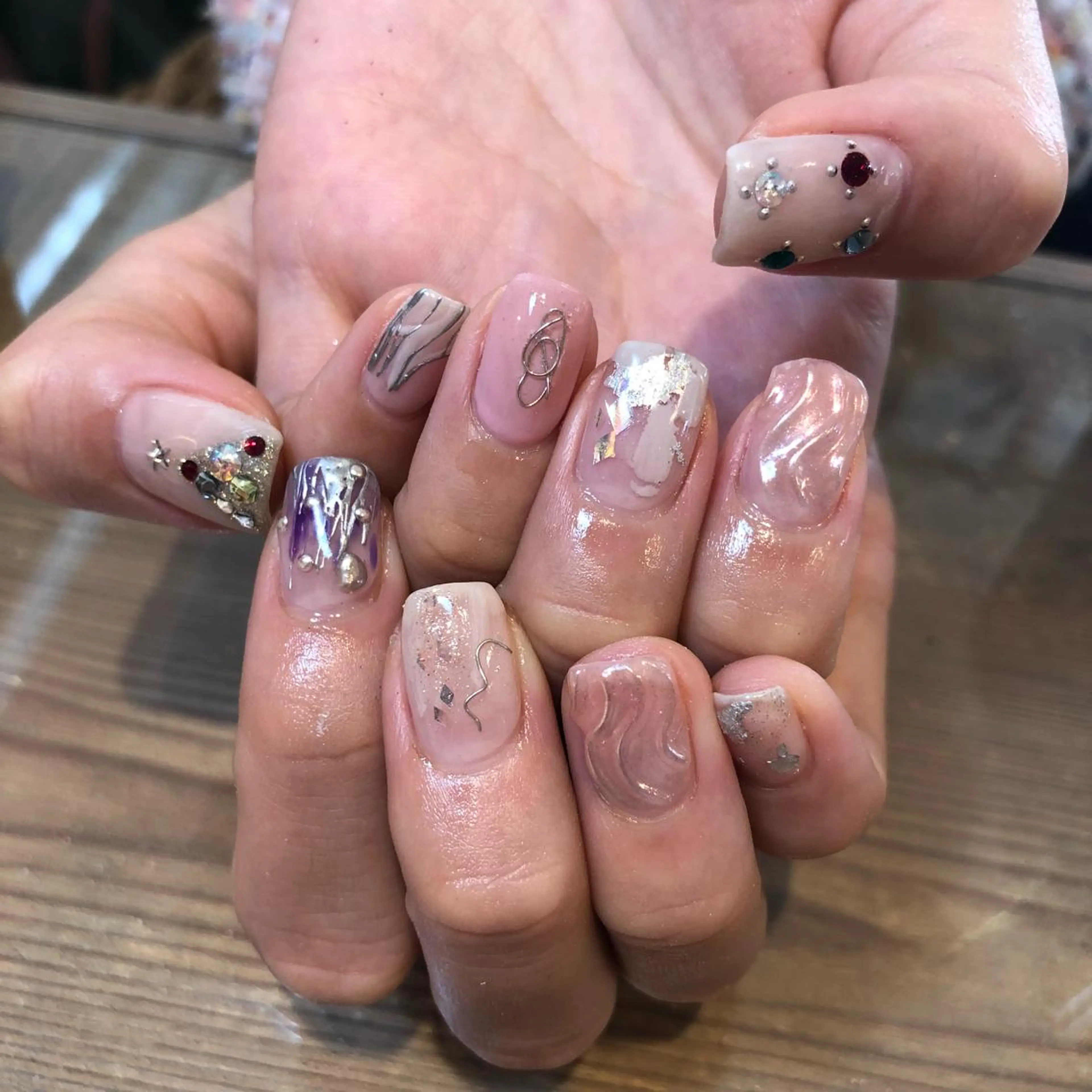 ネイル ニュアンスネイル ハンドネイル Chipieee Tokyoのネイルデザイン