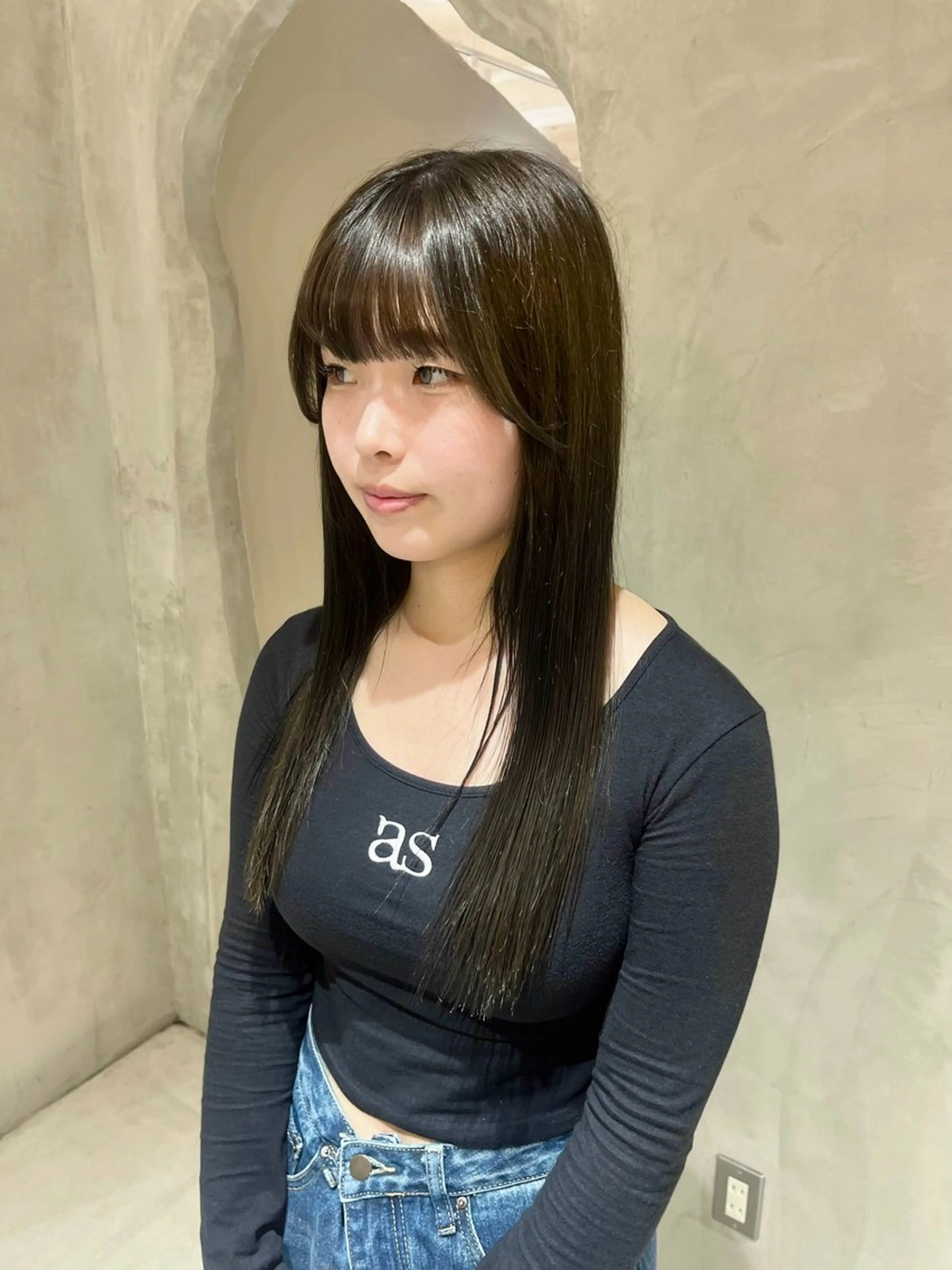 ロング カラー ベージュカラー オリーブベージュ effect横浜所属・切りっぱなしボブ/ 艶カラー/綾莉のヘアスタイル