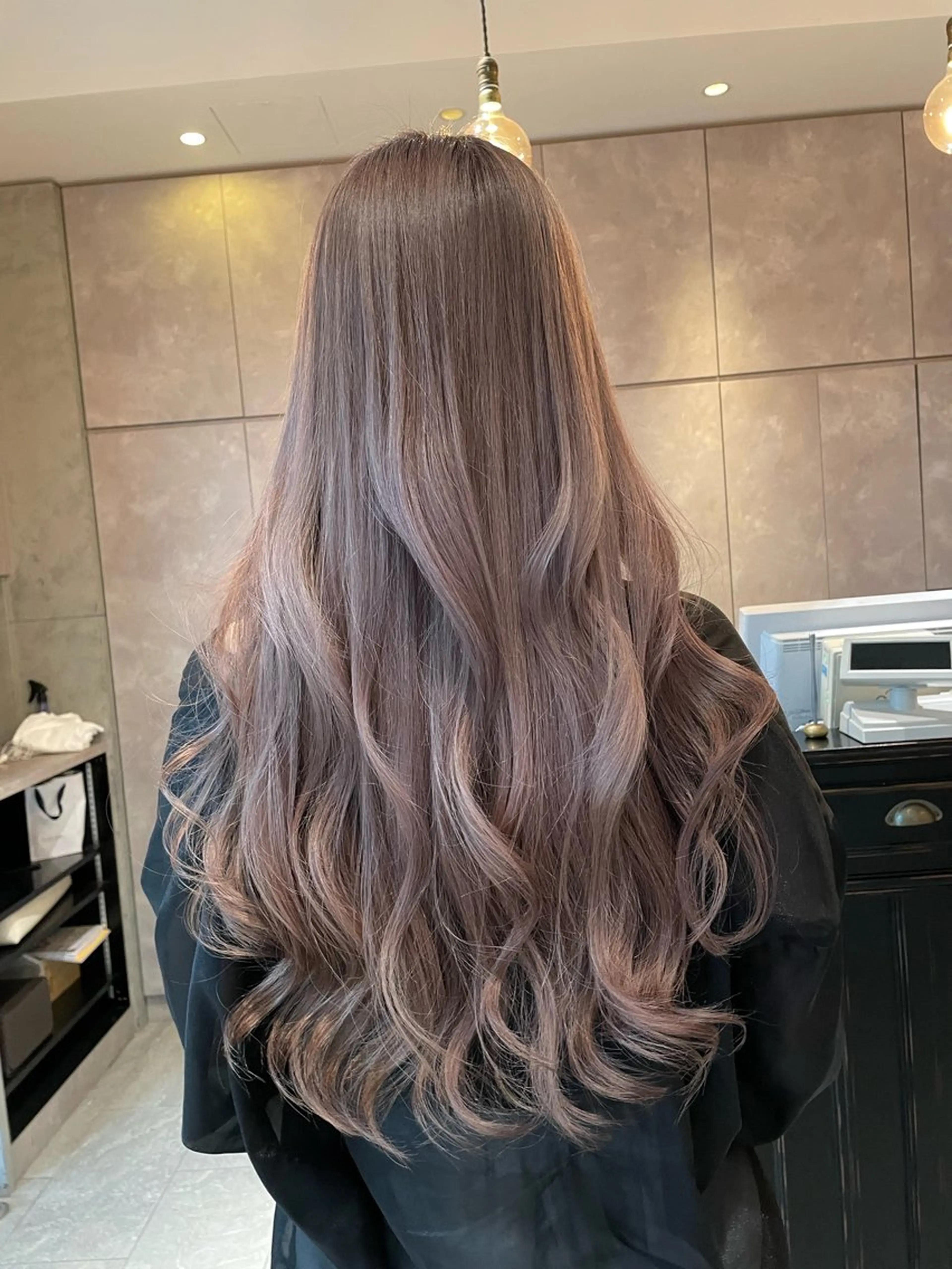 ロング カラー パーマ ヘアアレンジ カット ヘアカラー ブリーチカラー🤍 颯馬🐈‍⬛のヘアスタイル