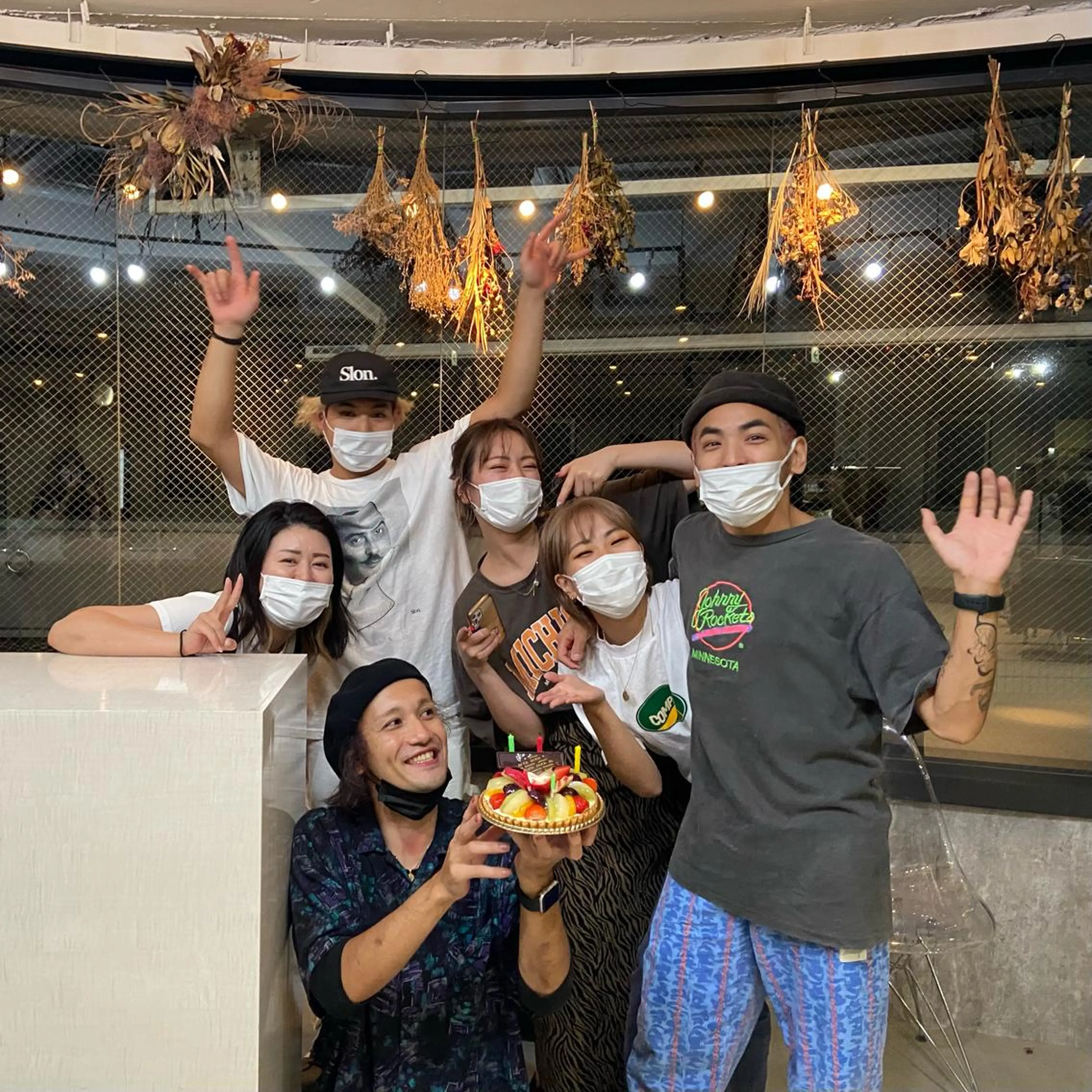 TIDEHAIR SHIHOのヘアスタイル