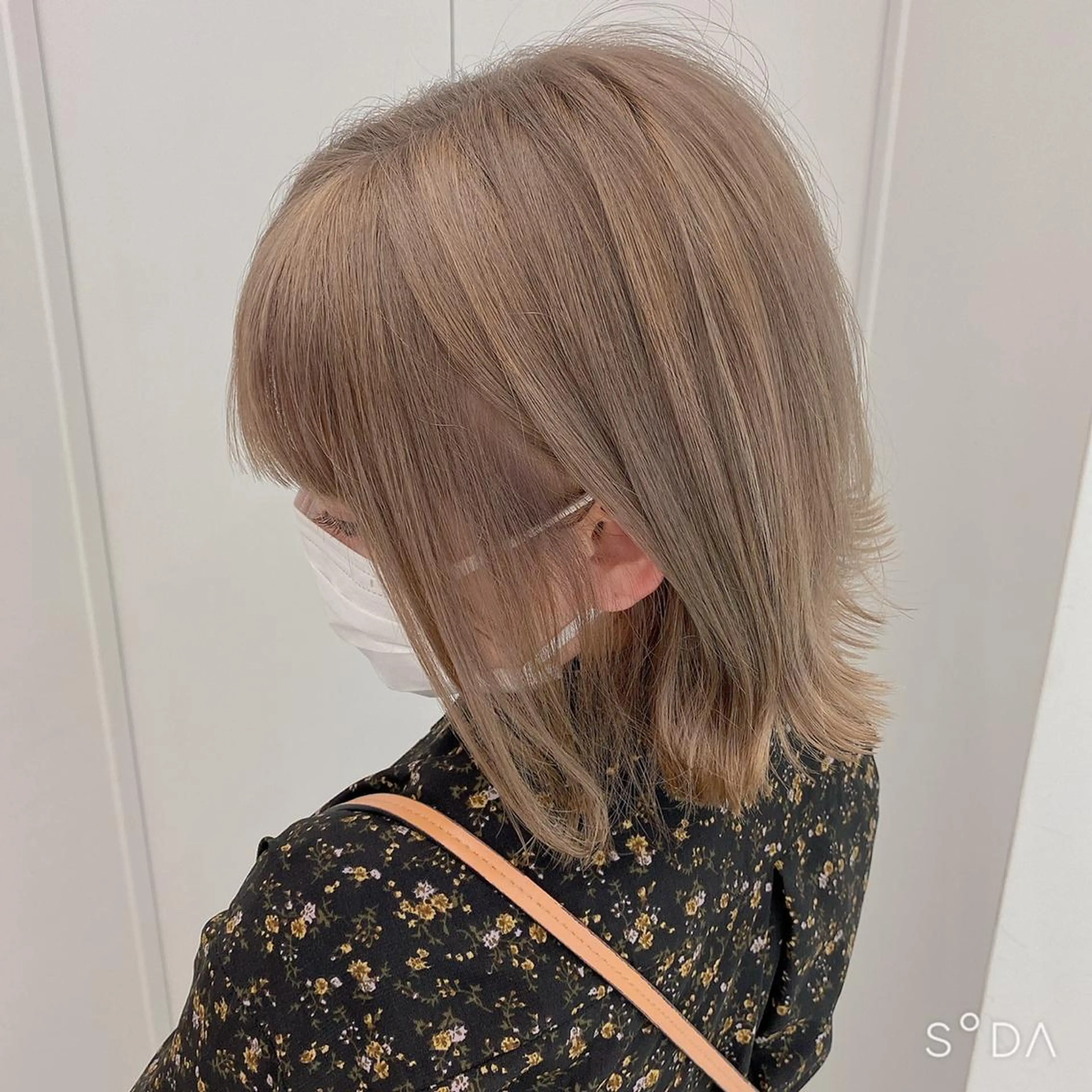 ショート カラー ヘアアレンジ ベージュカラー 透明感カラー ミルクティーベージュ 髪質改善 トリートメント EMANON池袋3rd所属・ナチュラル艶髪 なおき｜池袋美容師のヘアスタイル