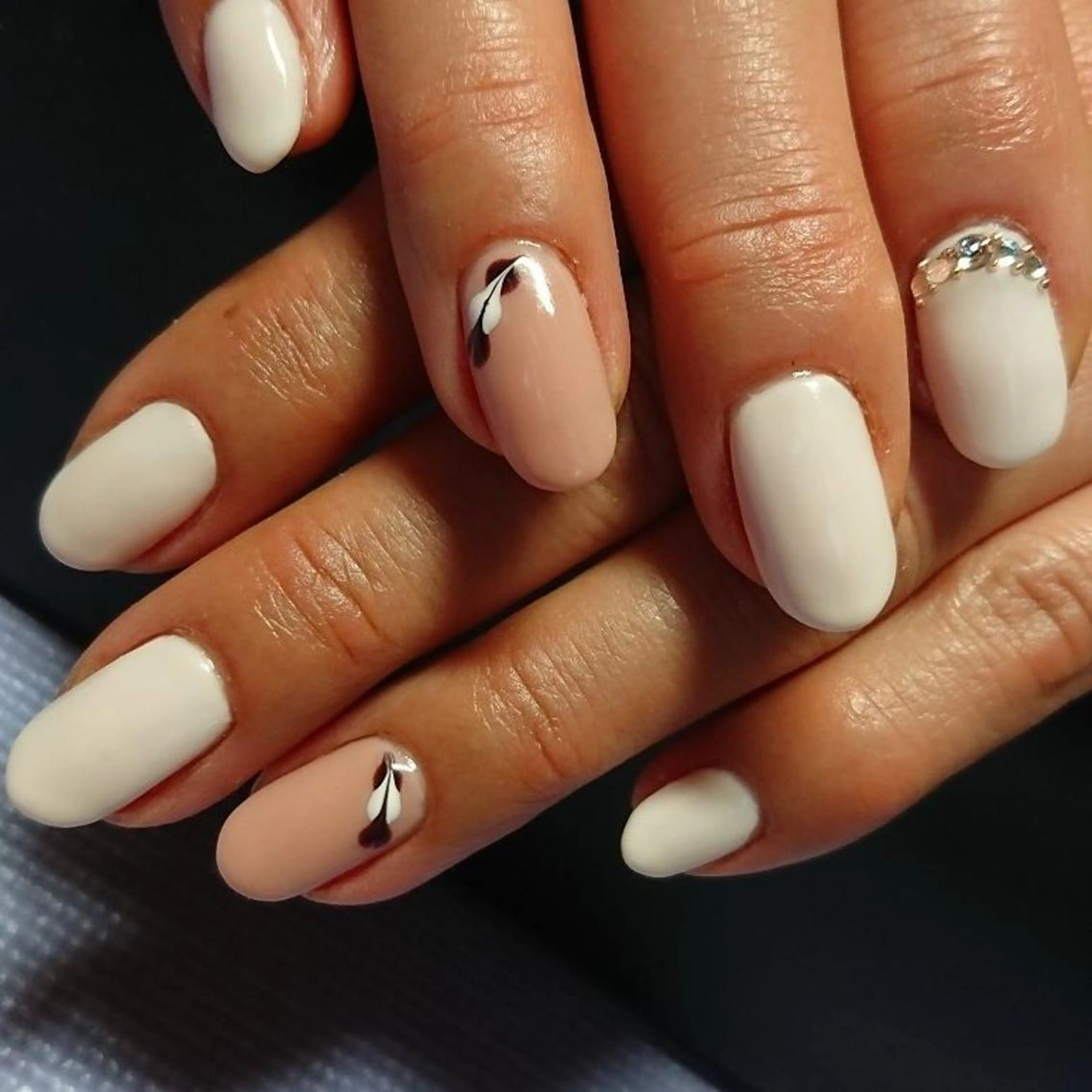 ネイル 持ち込み バレンタイン 平野 亜季のネイルデザイン