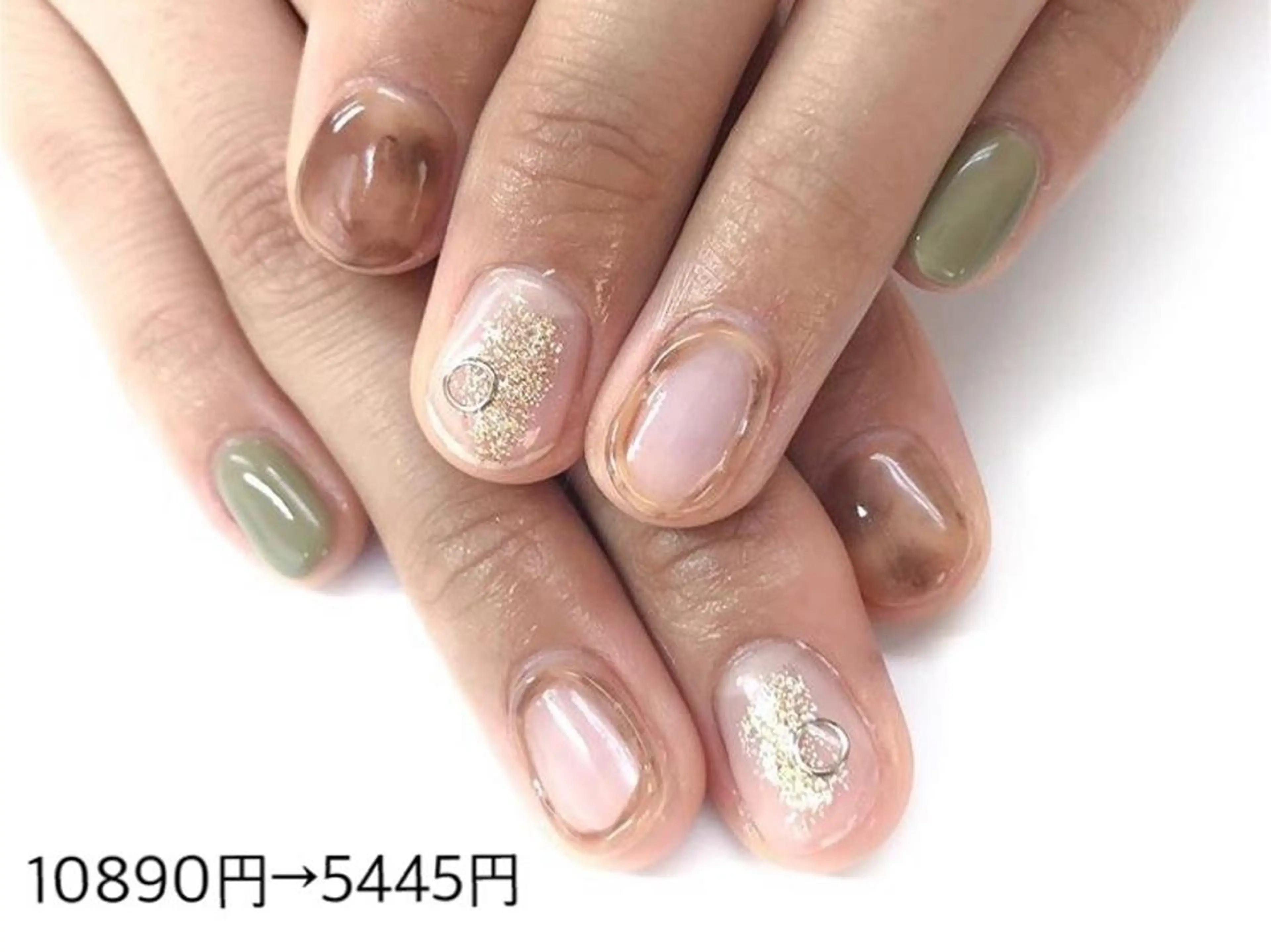 ネイル ネイルR新百合ヶ丘店所属・ネイルR 新百合ヶ丘のネイルデザイン