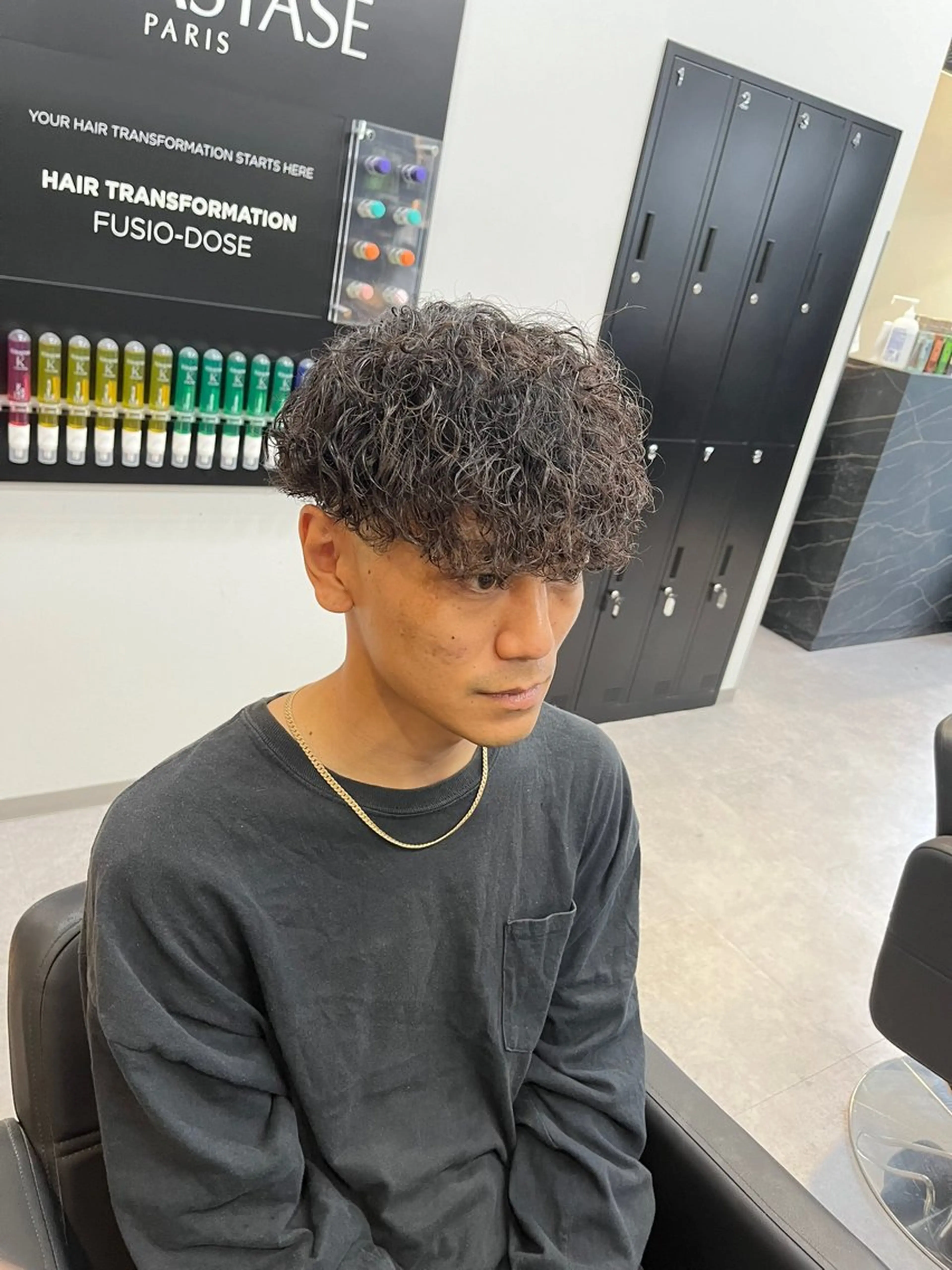 ミディアム パーマ ヘアアレンジ メンズ フェードカット スキンフェード 刈り上げ カット パーマ ヘアセット men'slapis YUTOのヘアスタイル