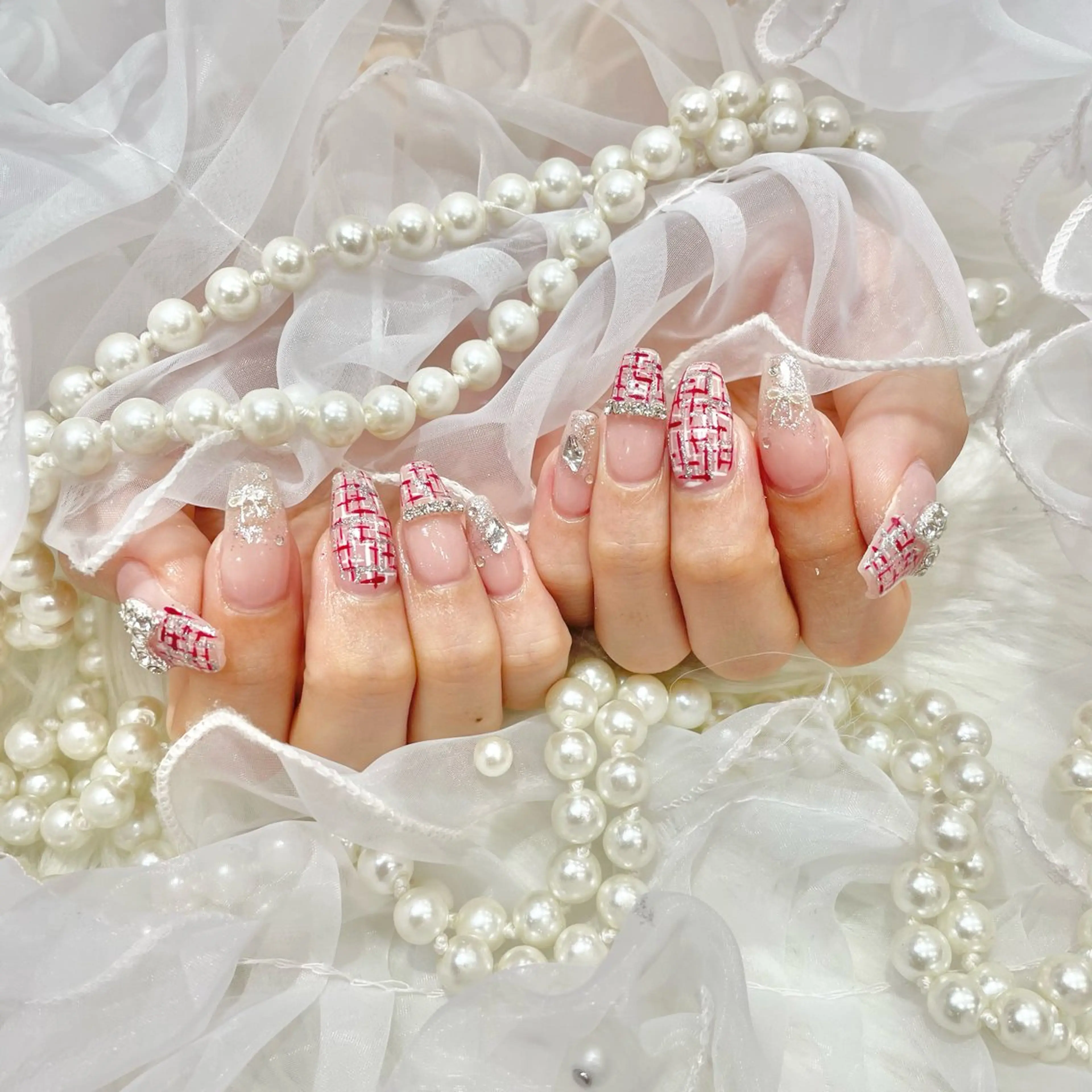 ネイル ゴージャス ワンホンネイル WISTERIA midoriのネイルデザイン