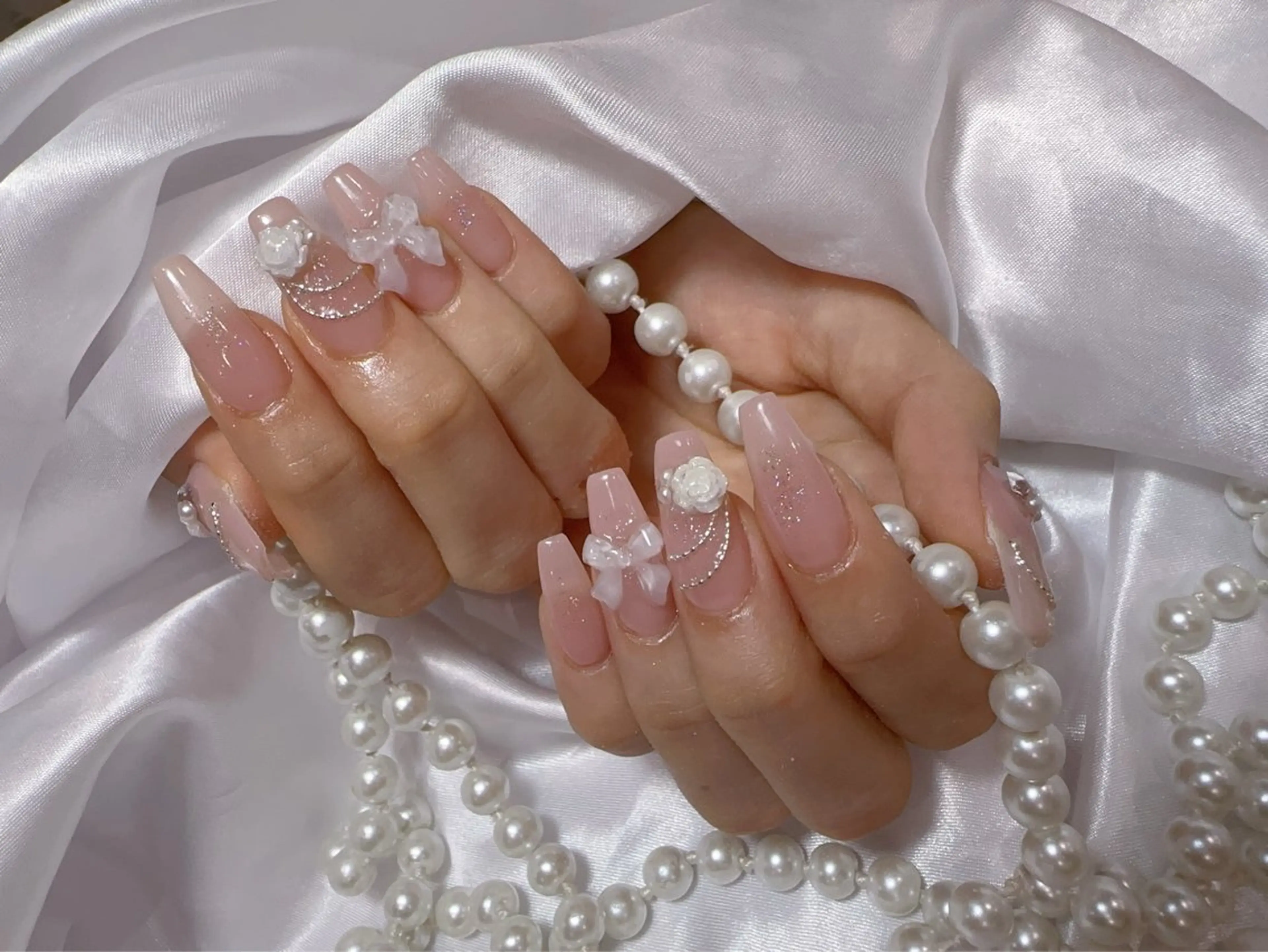 ネイル アートネイル フラッシュネイル フレンチネイル ジェルネイル ガラスフレンチ ハンドネイル You&Me Miyuのネイルデザイン