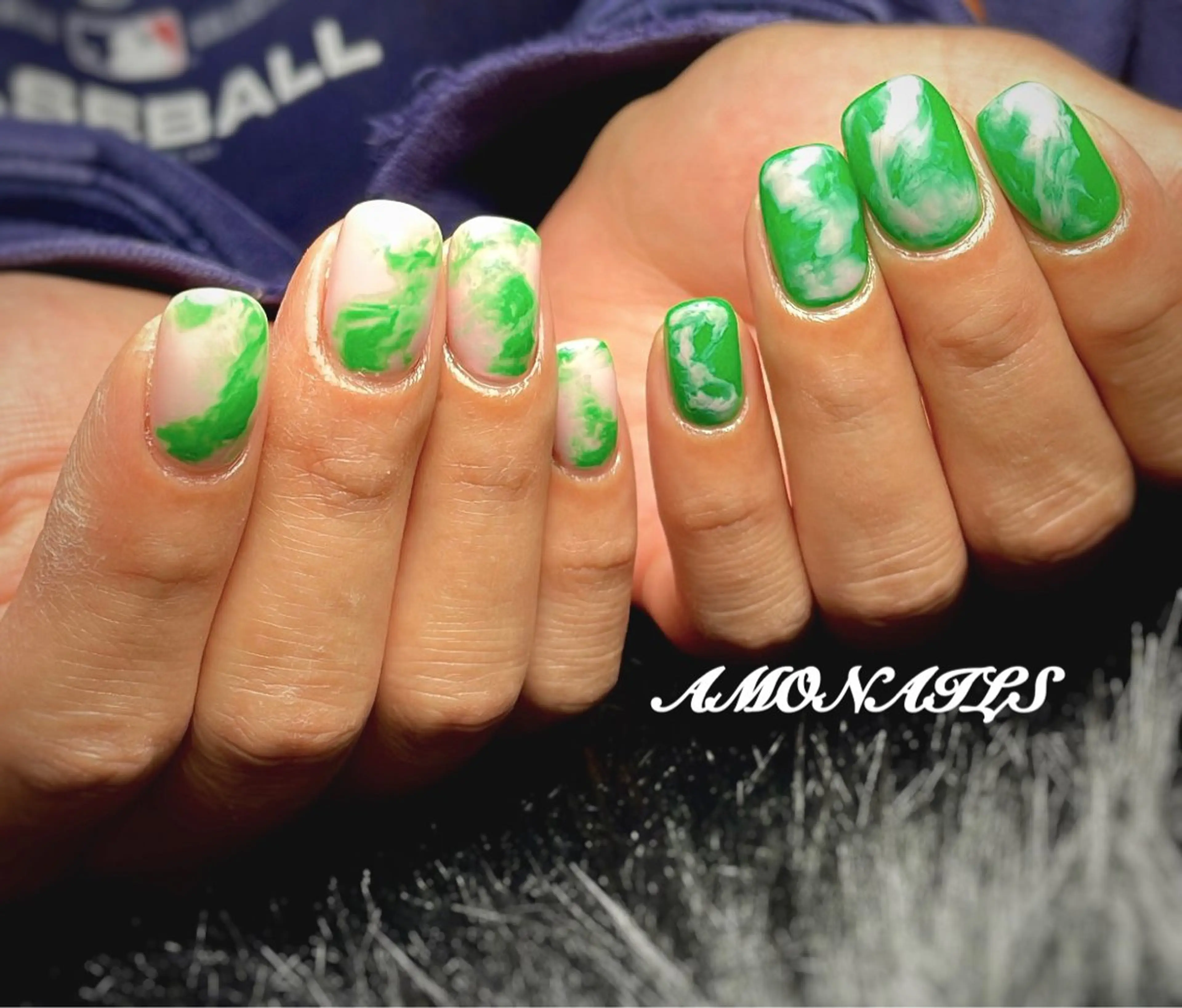 ネイル シンプルネイル AMONAILS *.のネイルデザイン