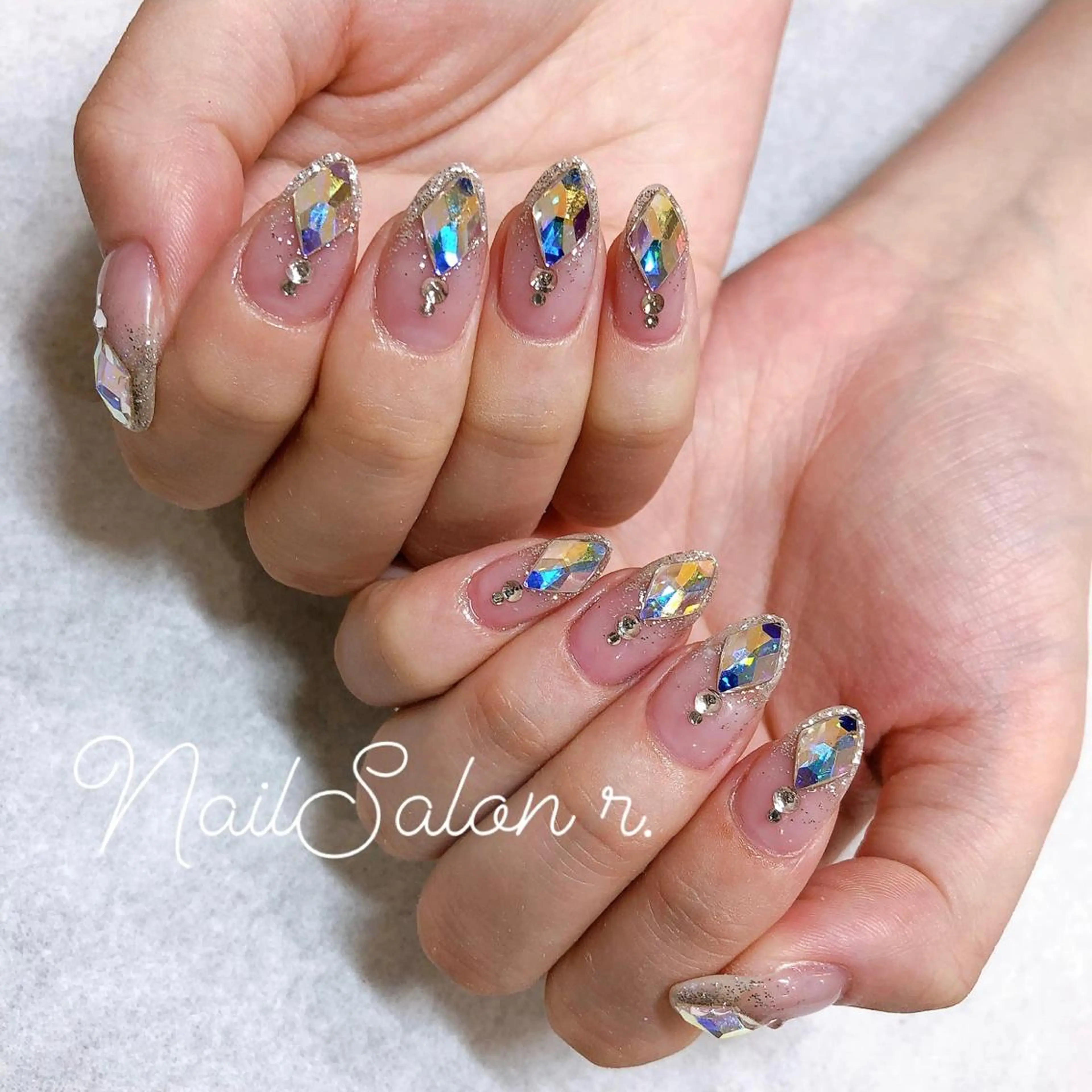 ネイル ハンドネイル Nailsalon r.のネイルデザイン