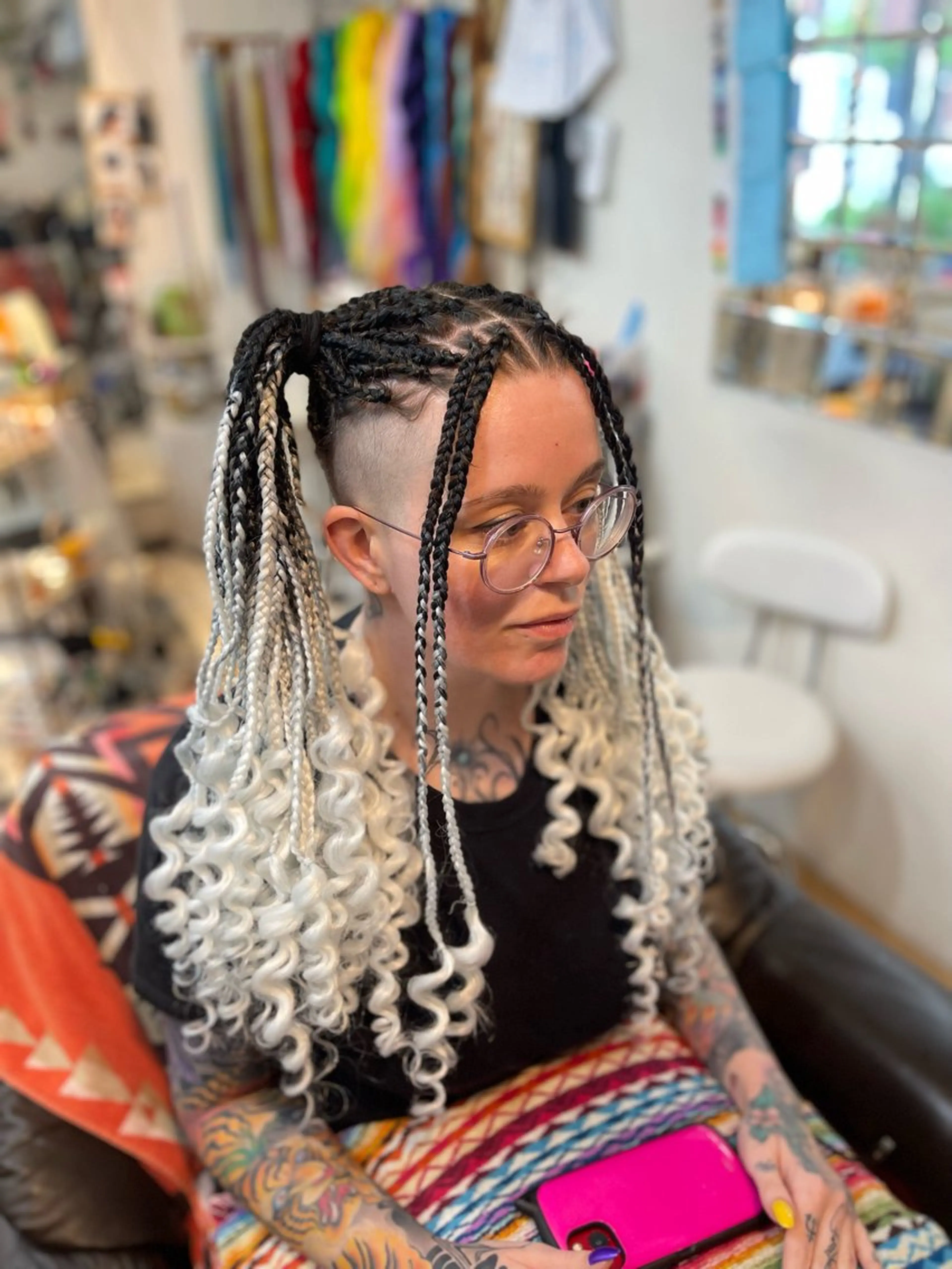 ロング パーマ ヘアアレンジ scamp所属・scamp⭐️ さくらのヘアスタイル