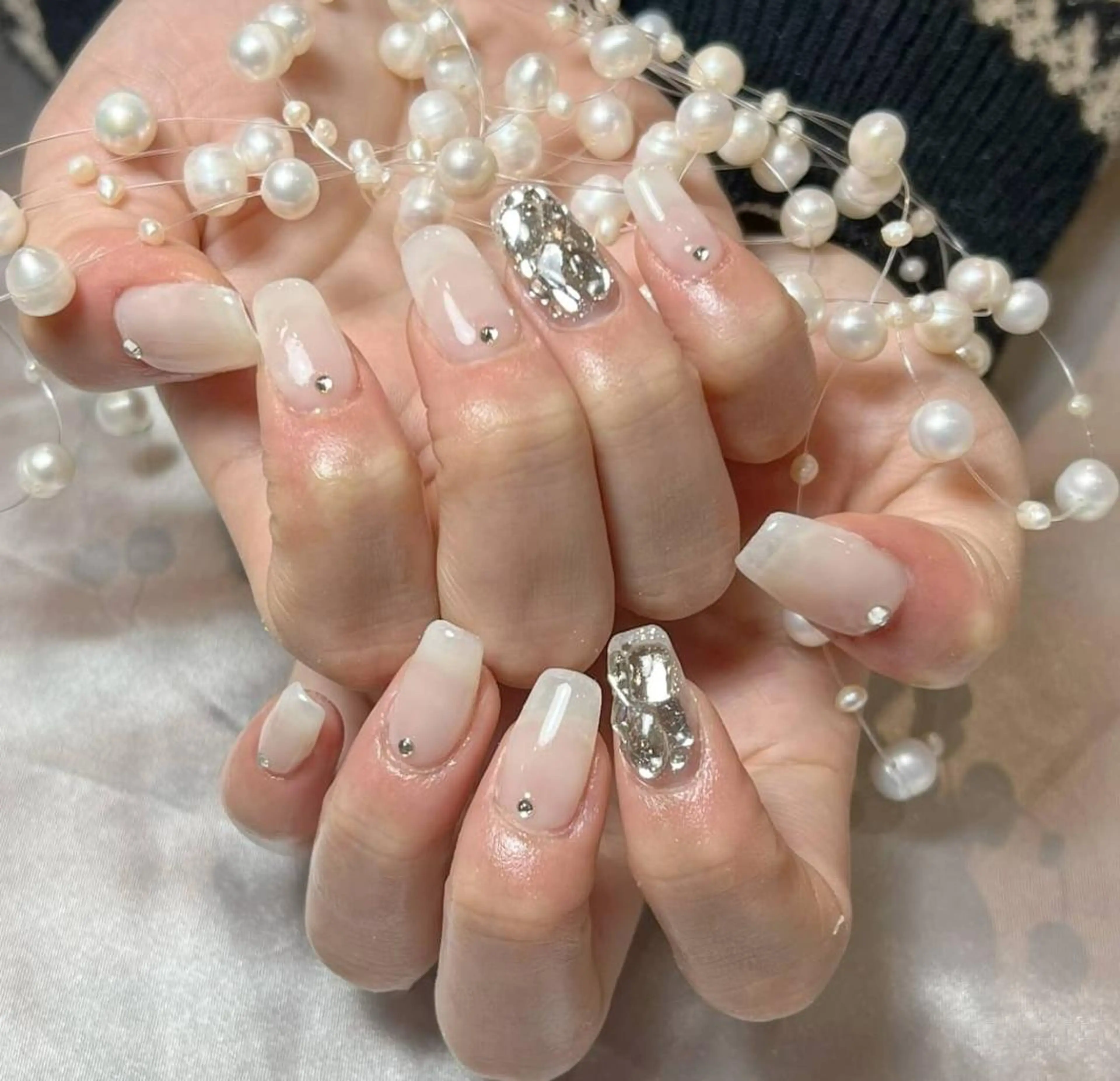 ネイル RAFFINE 月🦋🩵のネイルデザイン