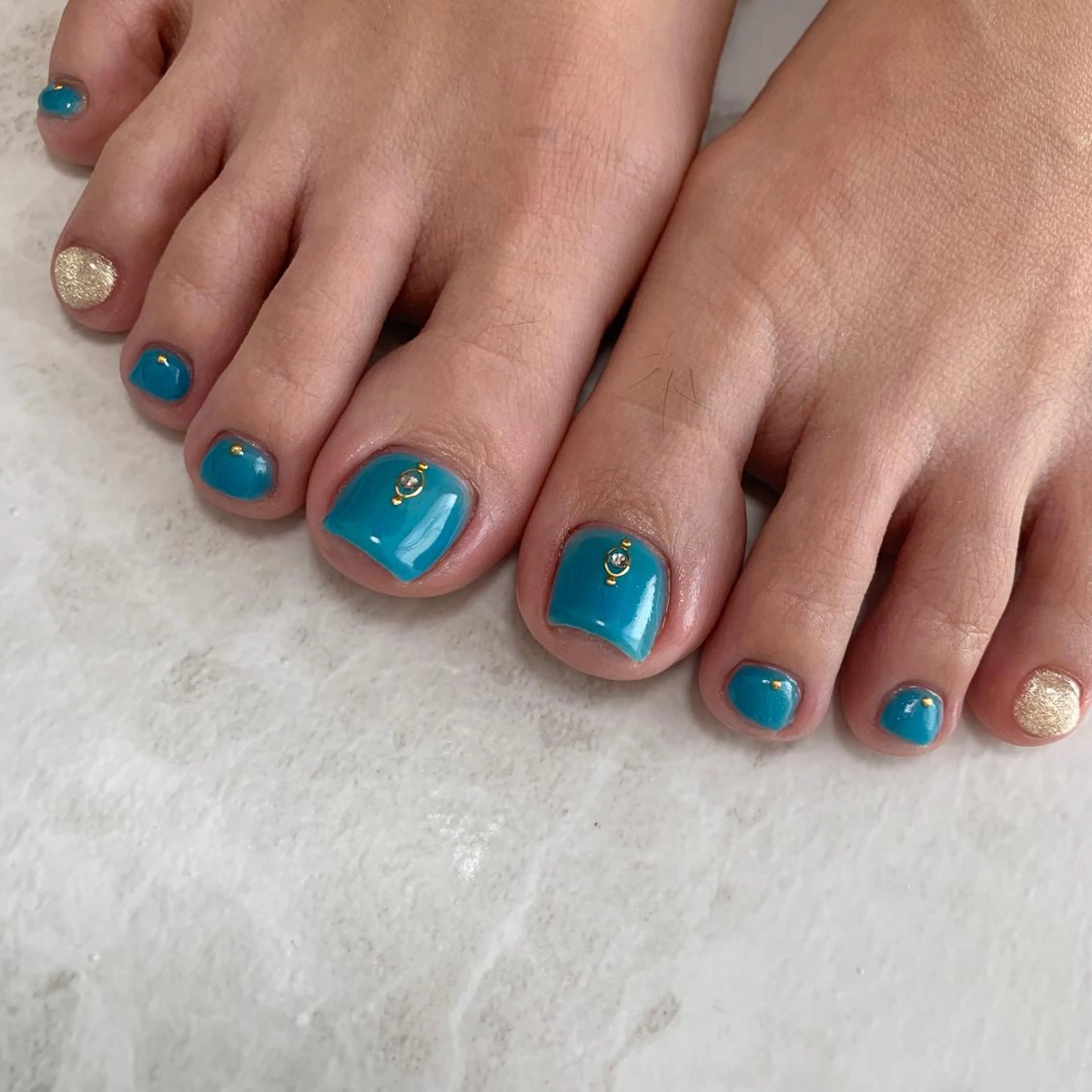 ネイル アートネイル フットネイル ジェルネイル ワンカラーネイル M's salonのネイルデザイン