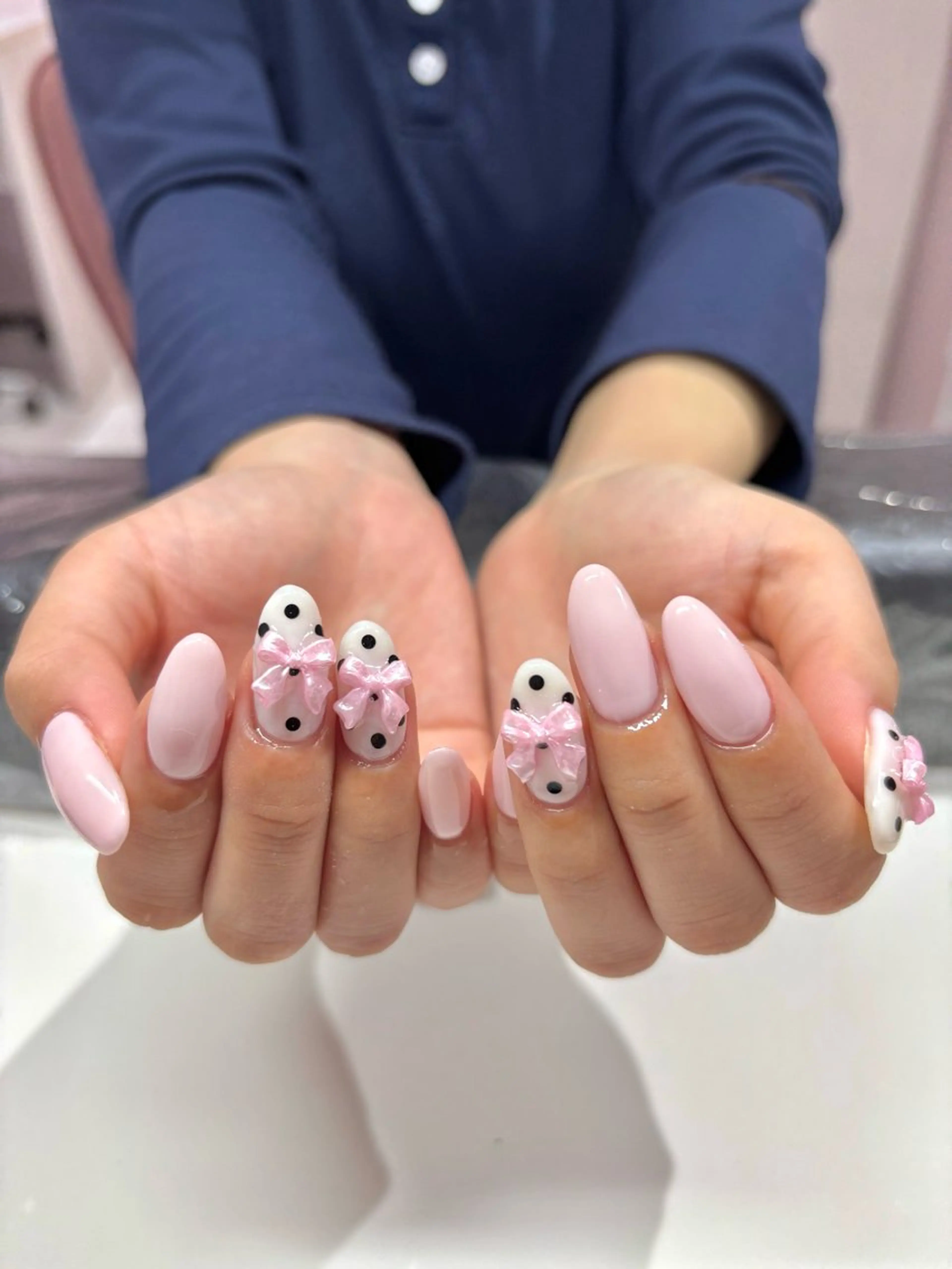 片手2本ずつ持ち込みアート🍀パラジェル変更可の写真