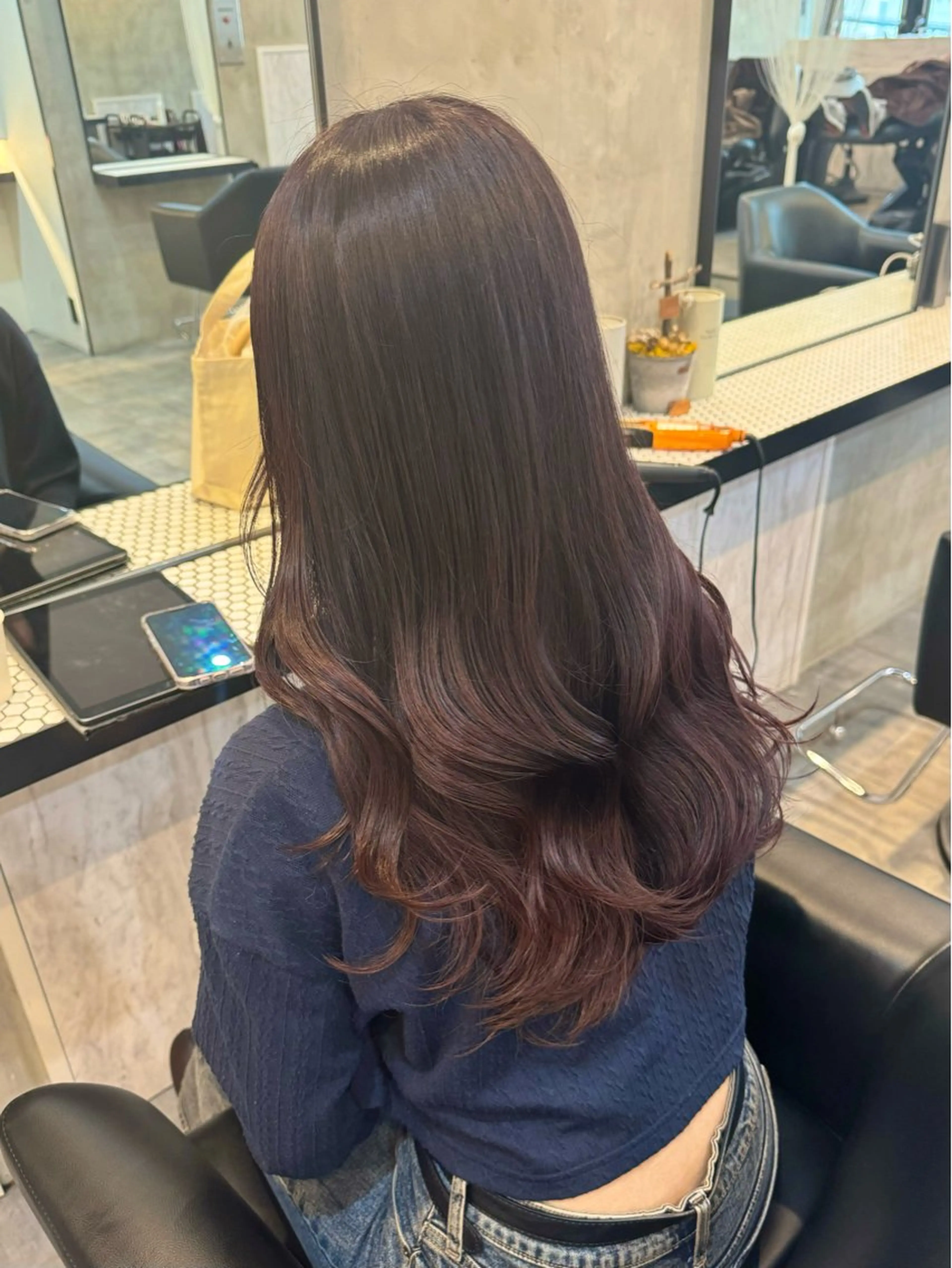 ロング カラー 内沼 恵留菜のヘアスタイル