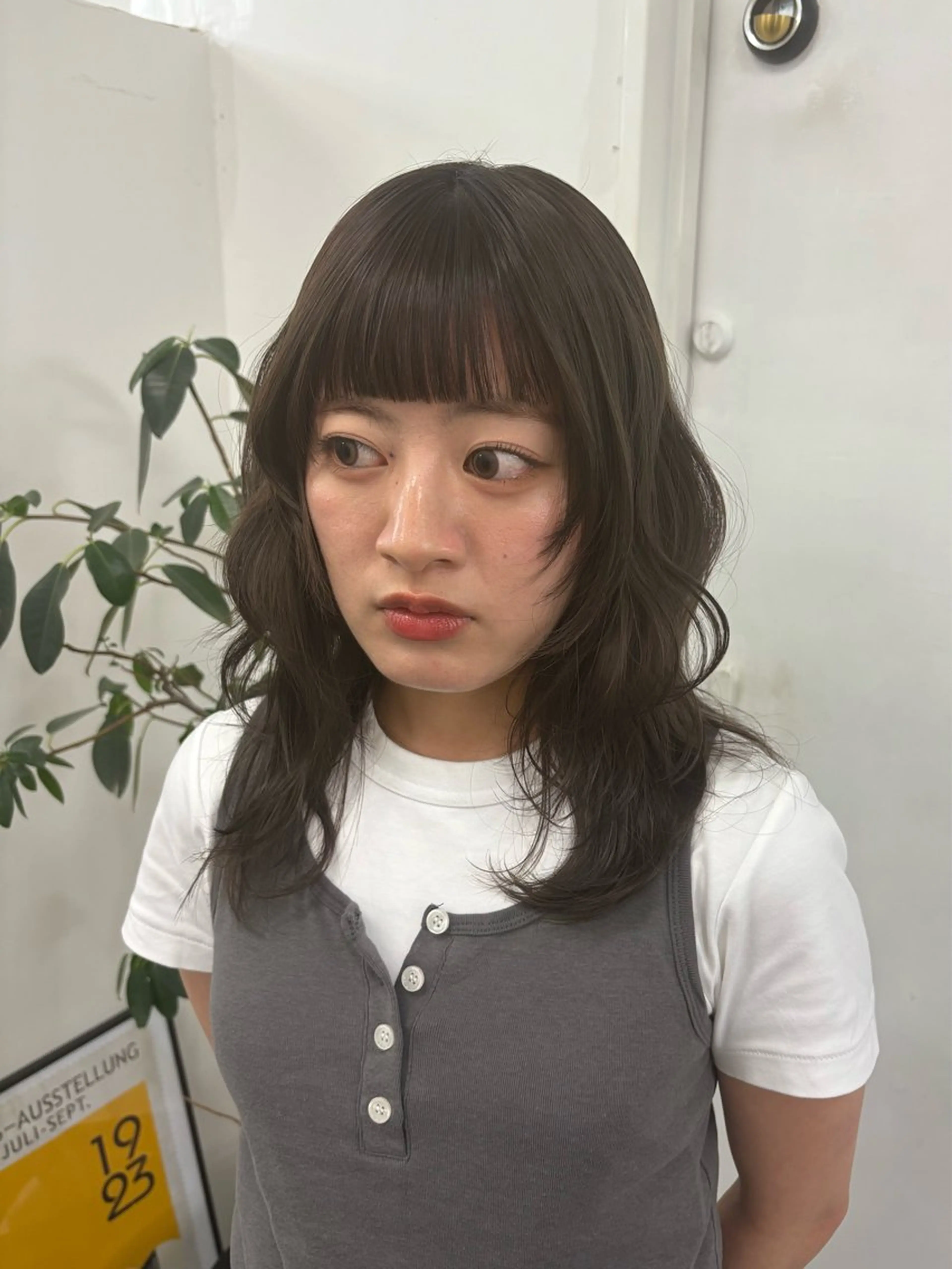 セミロング カラー アッシュ ベージュカラー ヘーゼル ヘアカラー person♡kii マオのヘアスタイル