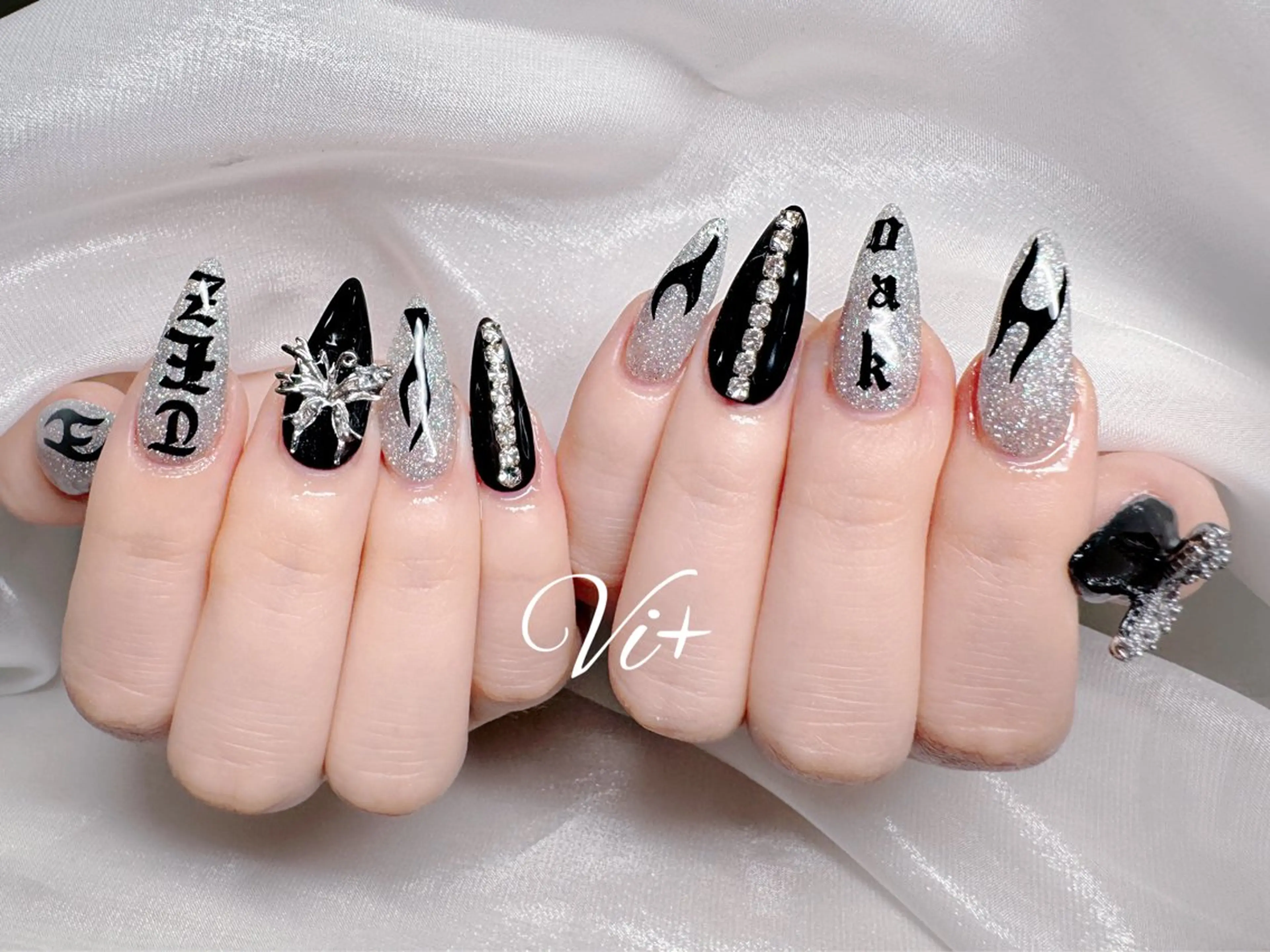 ネイル ハンドネイル ✨Nailsalon Vi+✨のネイルデザイン