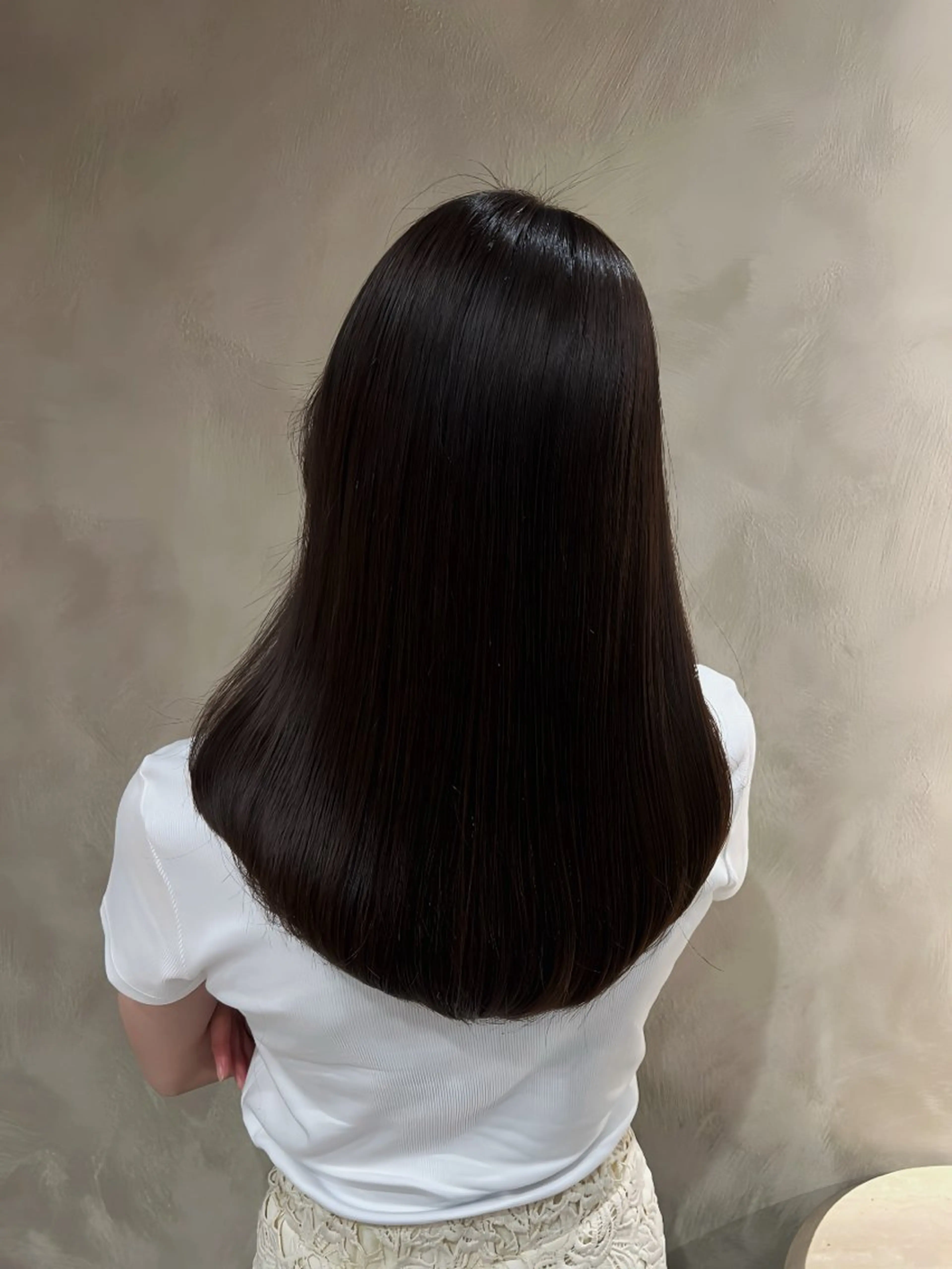 セミロング L'EANE THE TOKYO所属・カット無料｜ 青山 ｜髪質改善のヘアスタイル