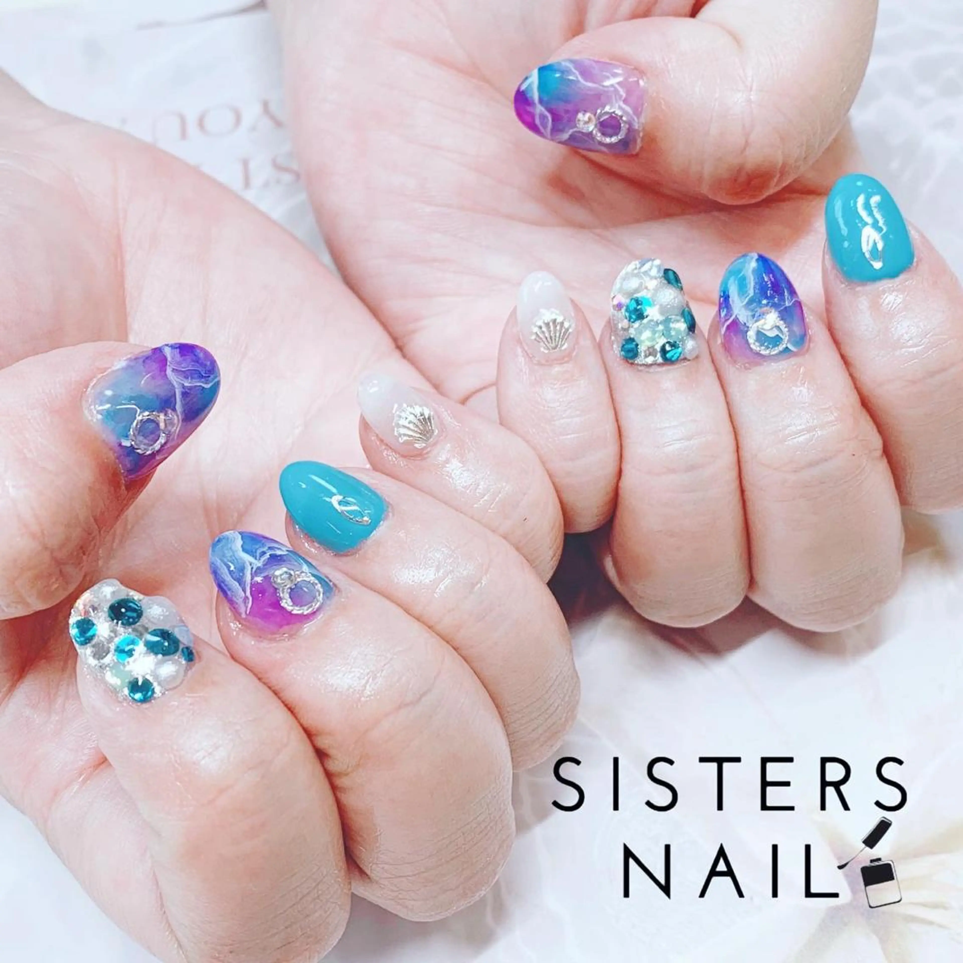 ネイル ハンドネイル ハンドケア sisters nail.fのネイルデザイン