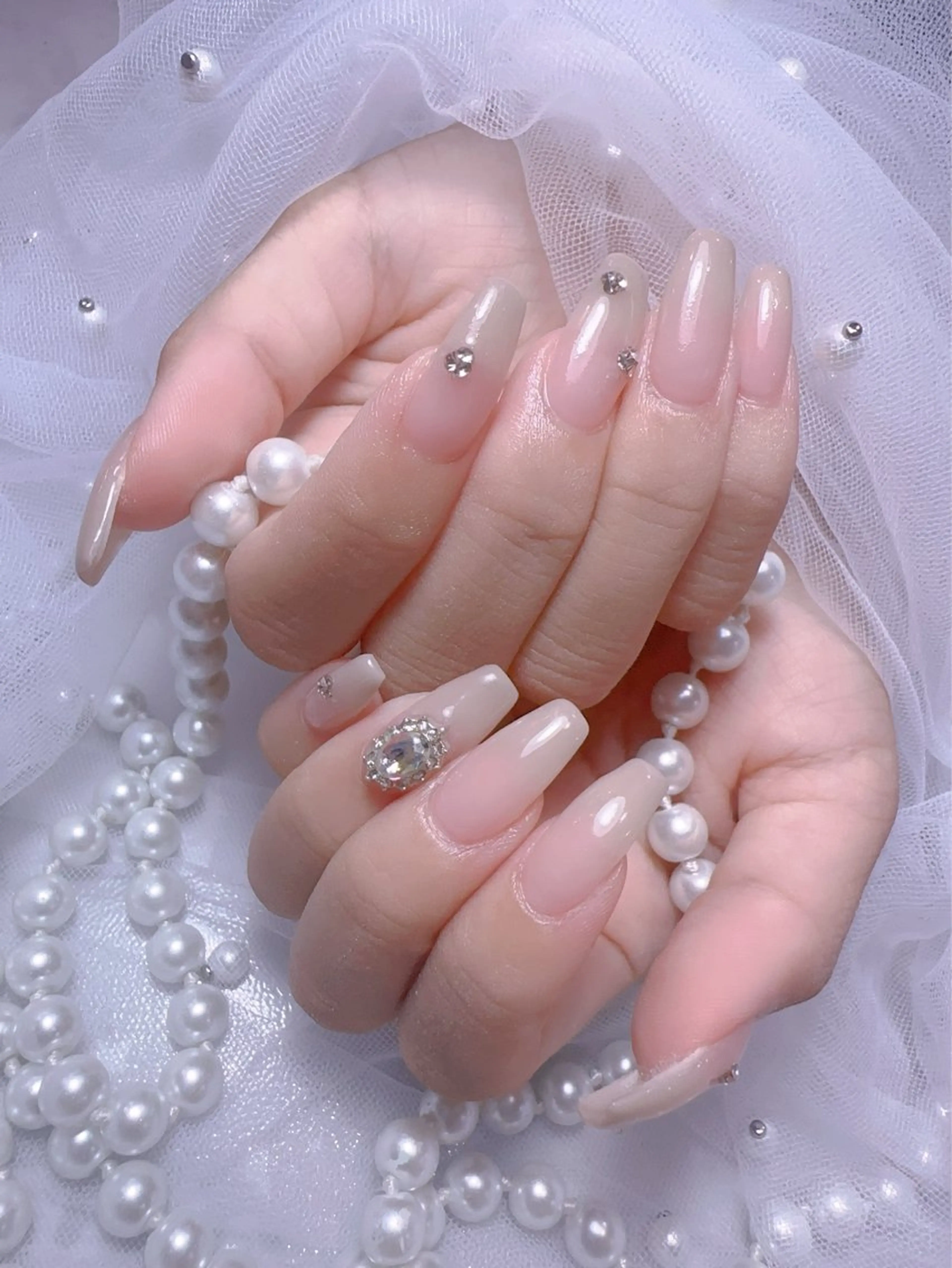 ネイル アートネイル フラッシュネイル フレンチネイル ジェルネイル ガラスフレンチ ハンドネイル You&Me Miyuのネイルデザイン