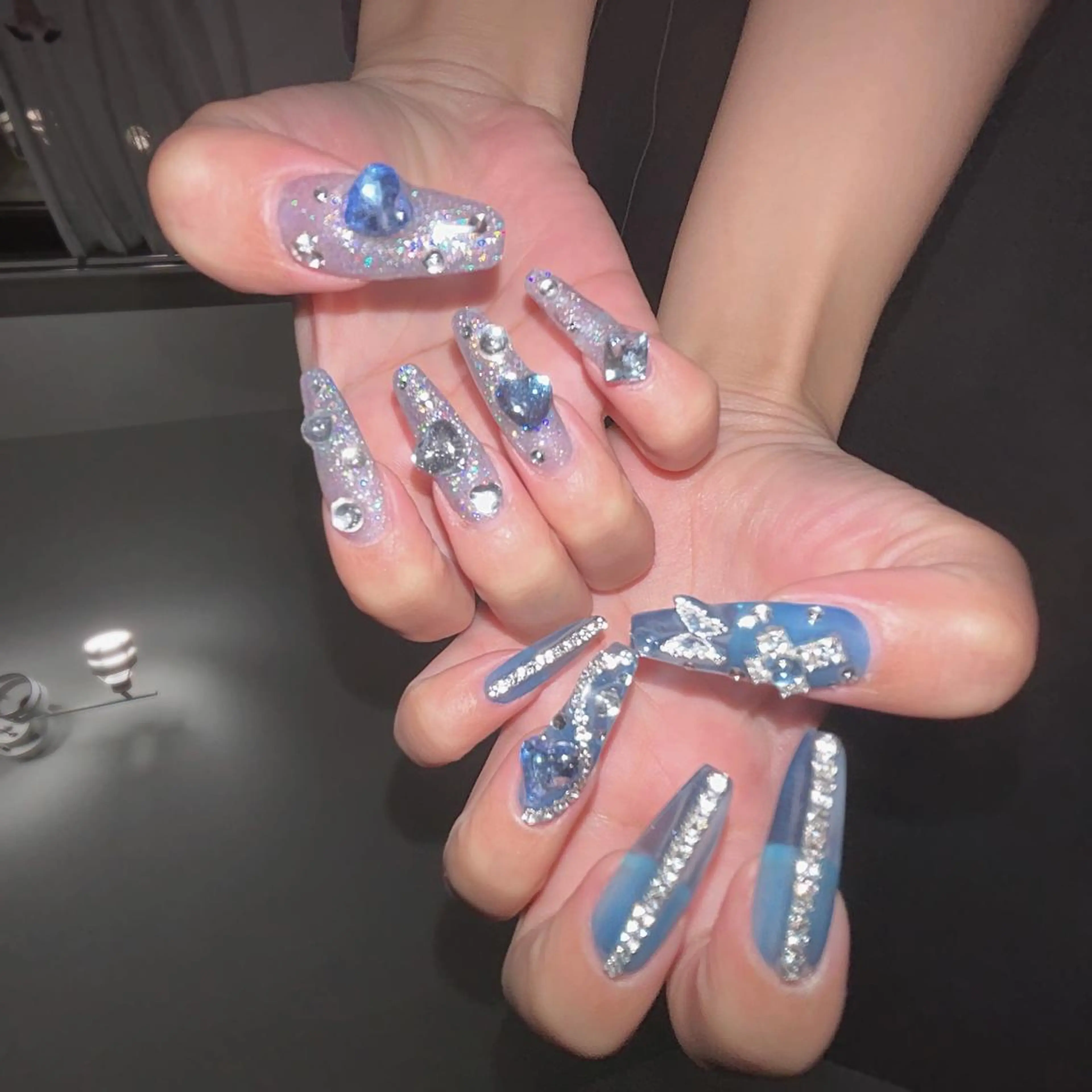 ネイル ハンドネイル BLUEM なな🐶のネイルデザイン