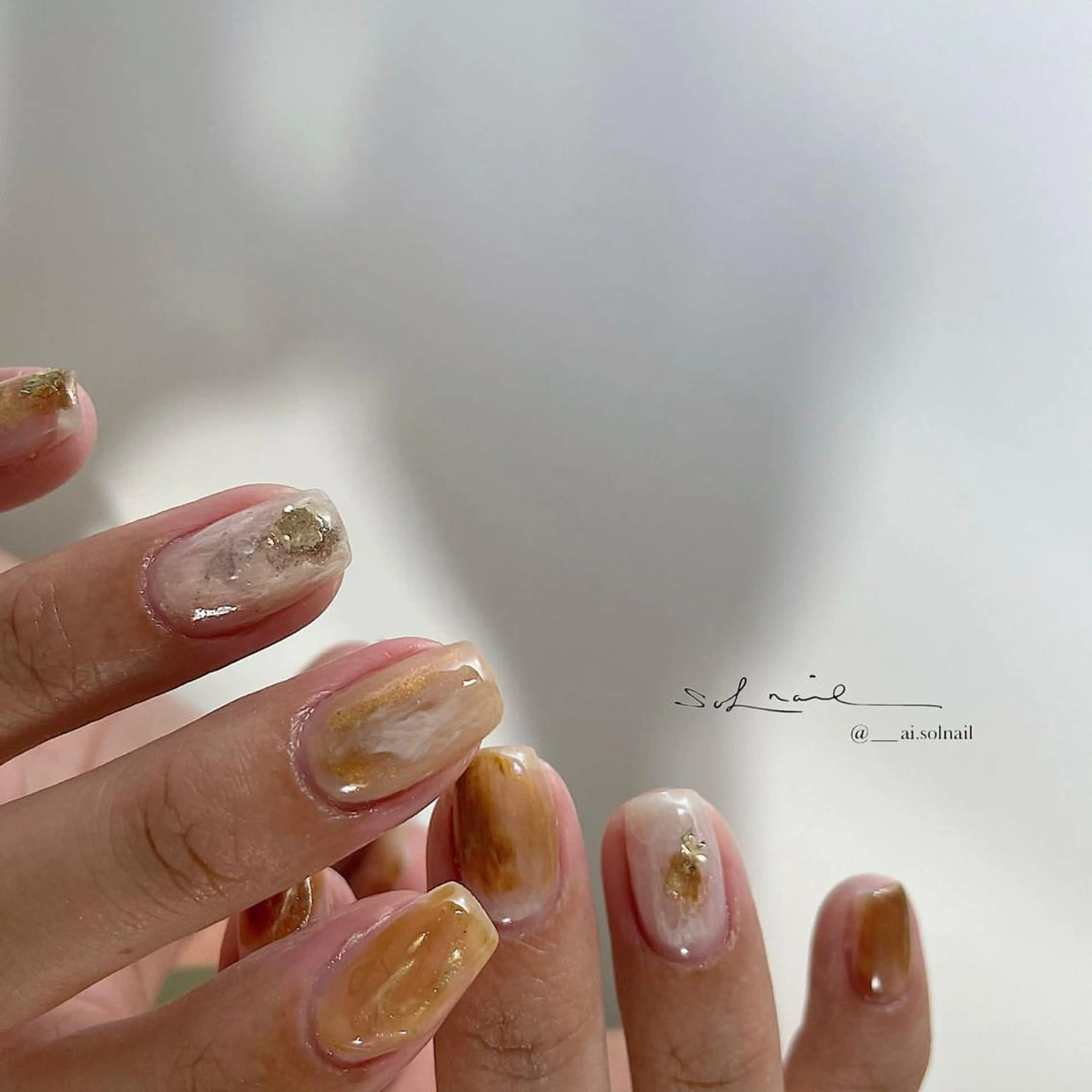 ロング カラー パーマ ヘアアレンジ メンズ キッズ ネイル マツエク・マツパ アイブロウ ベージュカラー ブラウンカラー シルバー 眉カラー カラーマツエク 🍃伏見 / soL nail / aiのネイルデザイン