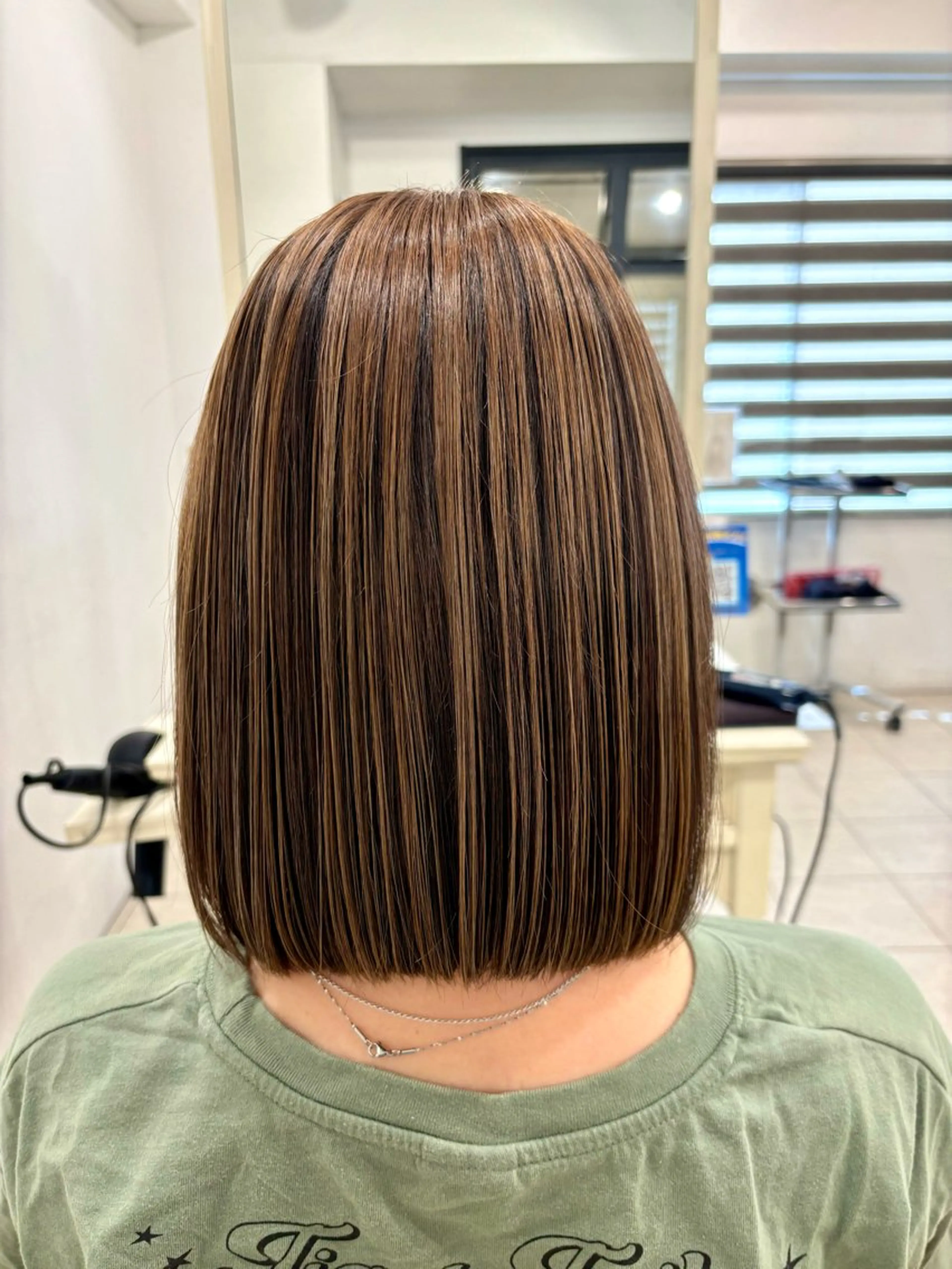 ミディアム カラー 工藤 沙羅のヘアスタイル