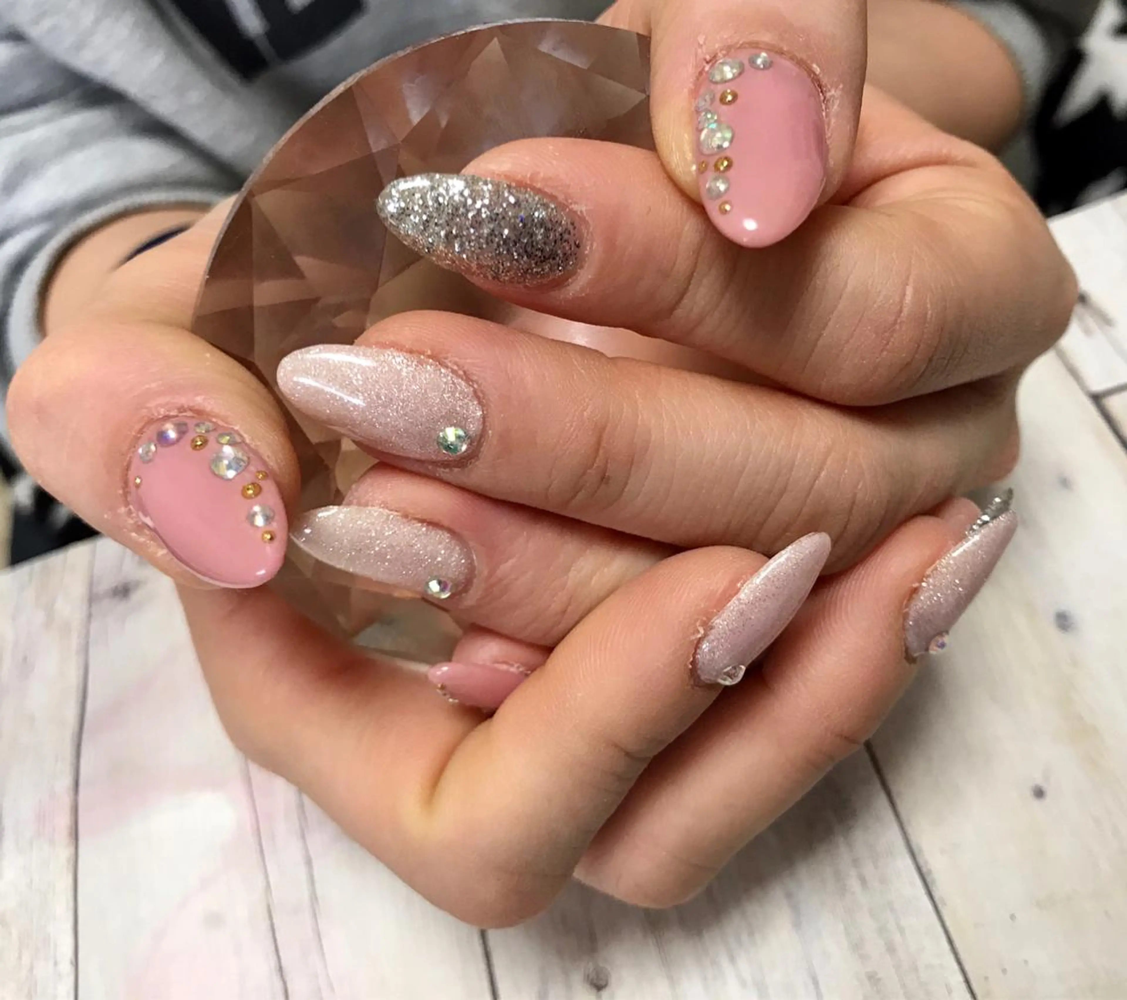 ネイル nico.nico.mark NAIL所属・小林 梓のエステ・リラクイメージ