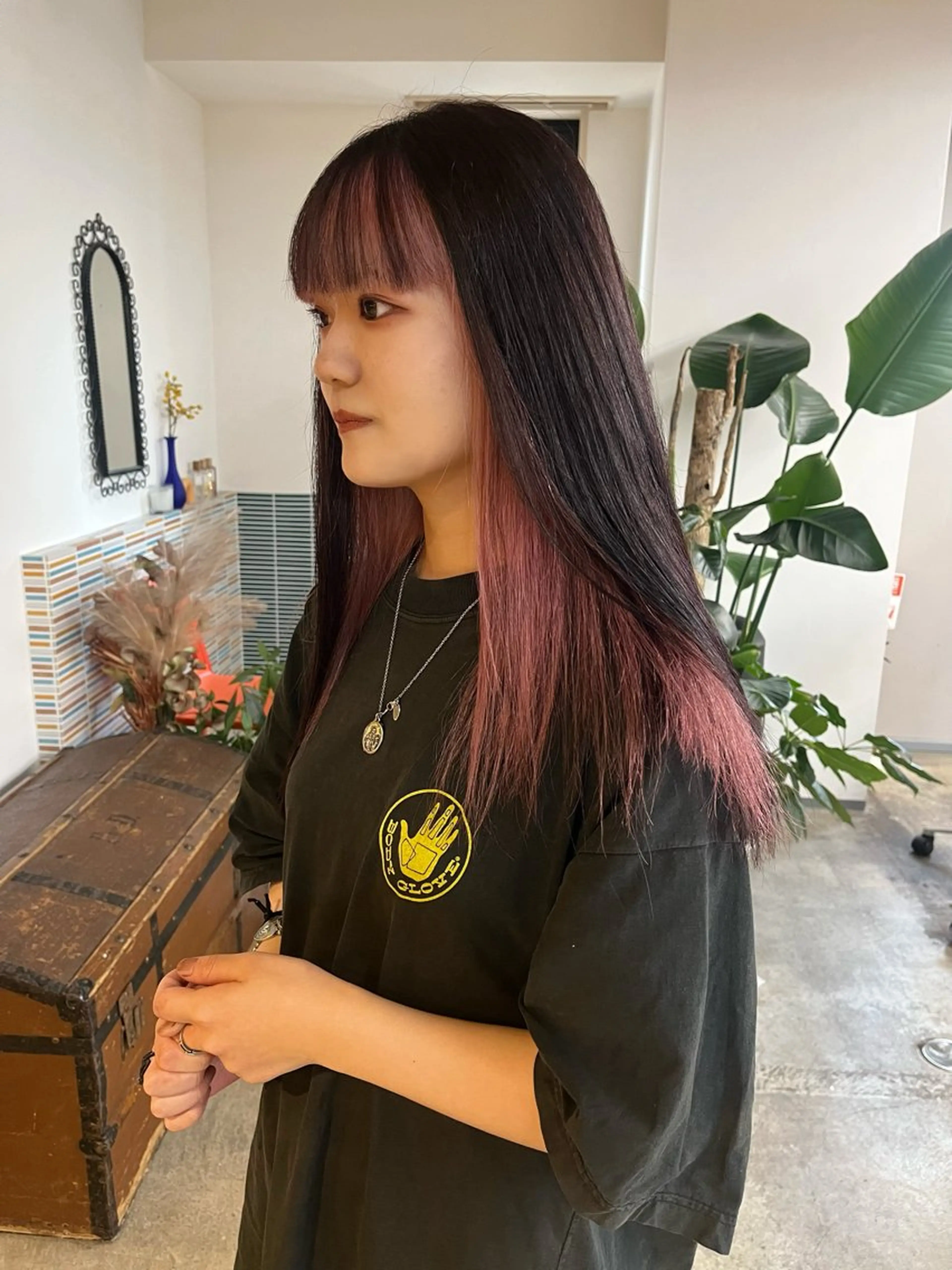 セミロング カラー ブリーチ ピンクカラー シアーピンク カット ヘアカラー トリートメント 🩷ハイトーン透明感 レイヤー🩷ユリカのヘアスタイル